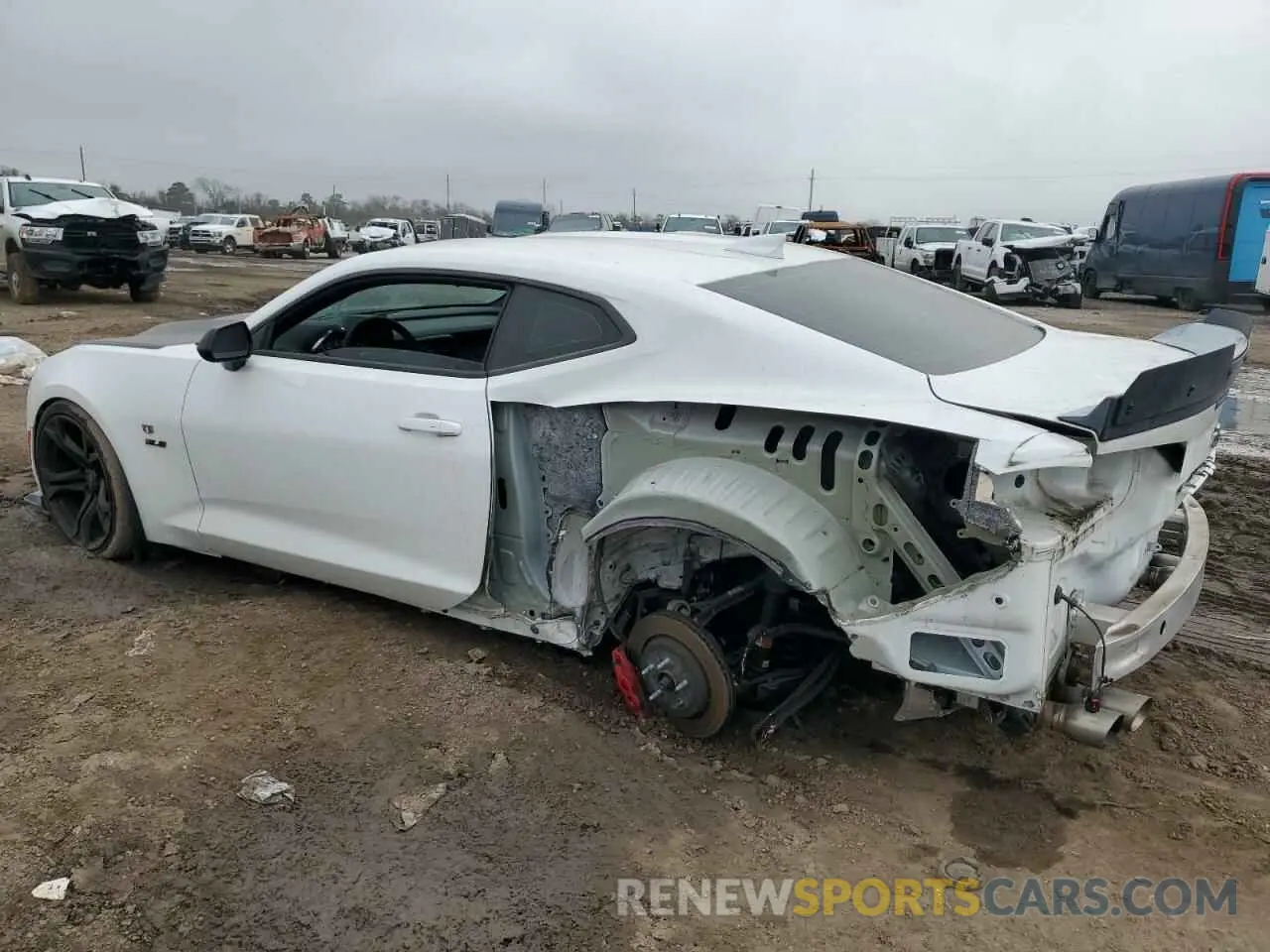 2 Фотография поврежденного автомобиля 1G1FE1R78L0141042 CHEVROLET CAMARO 2020