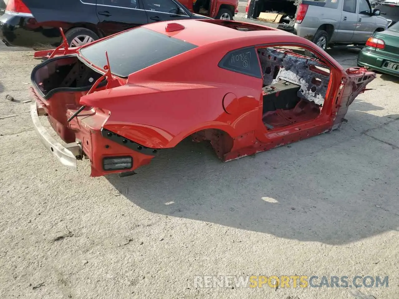 3 Фотография поврежденного автомобиля 1G1FH1R71L0110867 CHEVROLET CAMARO 2020