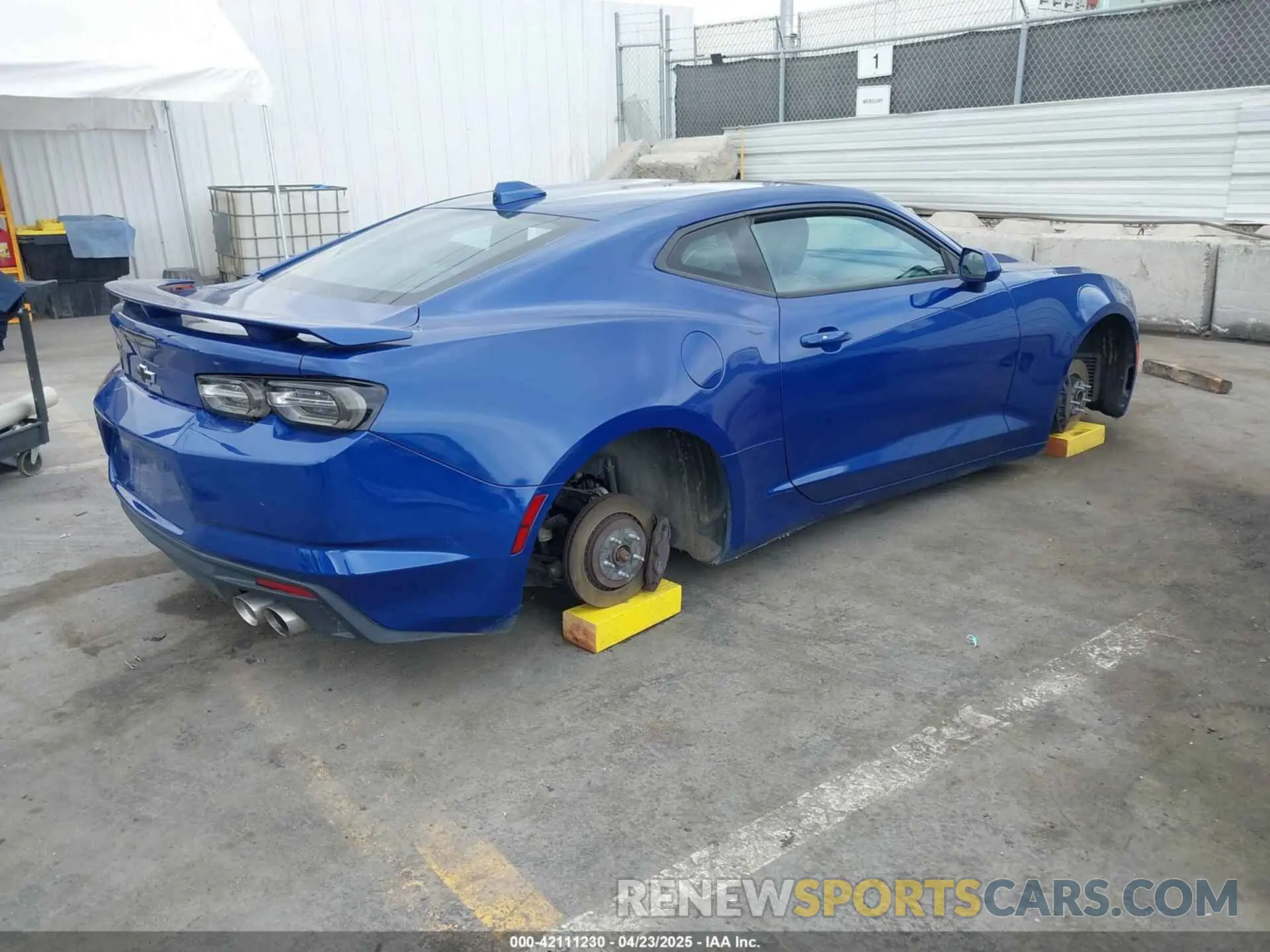 4 Photograph of a damaged car 1G1FH1R73L0106979 CHEVROLET CAMARO 2020