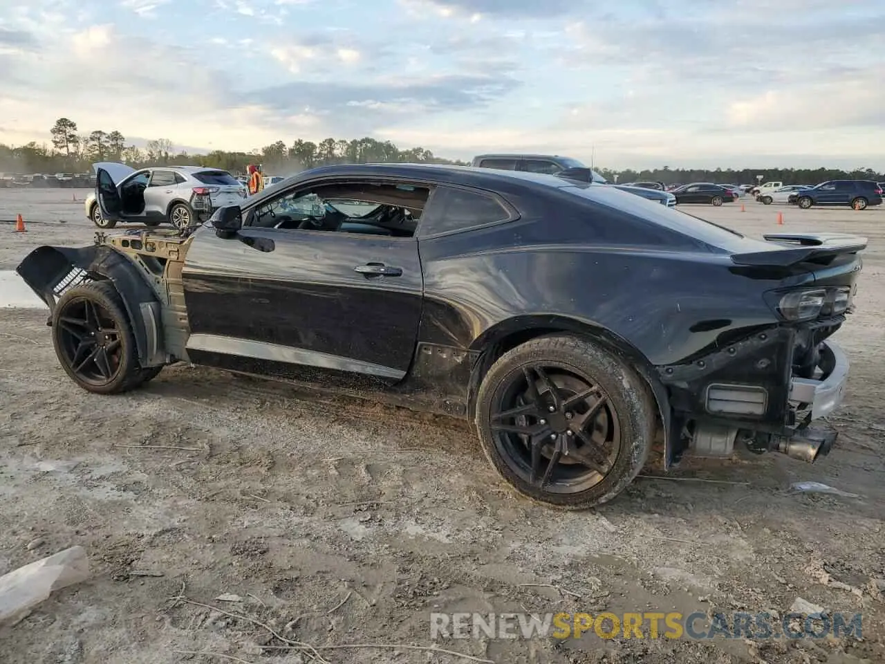2 Фотография поврежденного автомобиля 1G1FK1R65L0128622 CHEVROLET CAMARO 2020
