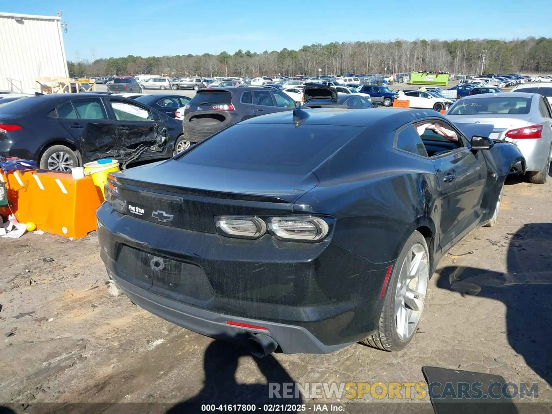 4 Photograph of a damaged car 1G1FB1RSXM0132471 CHEVROLET CAMARO 2021