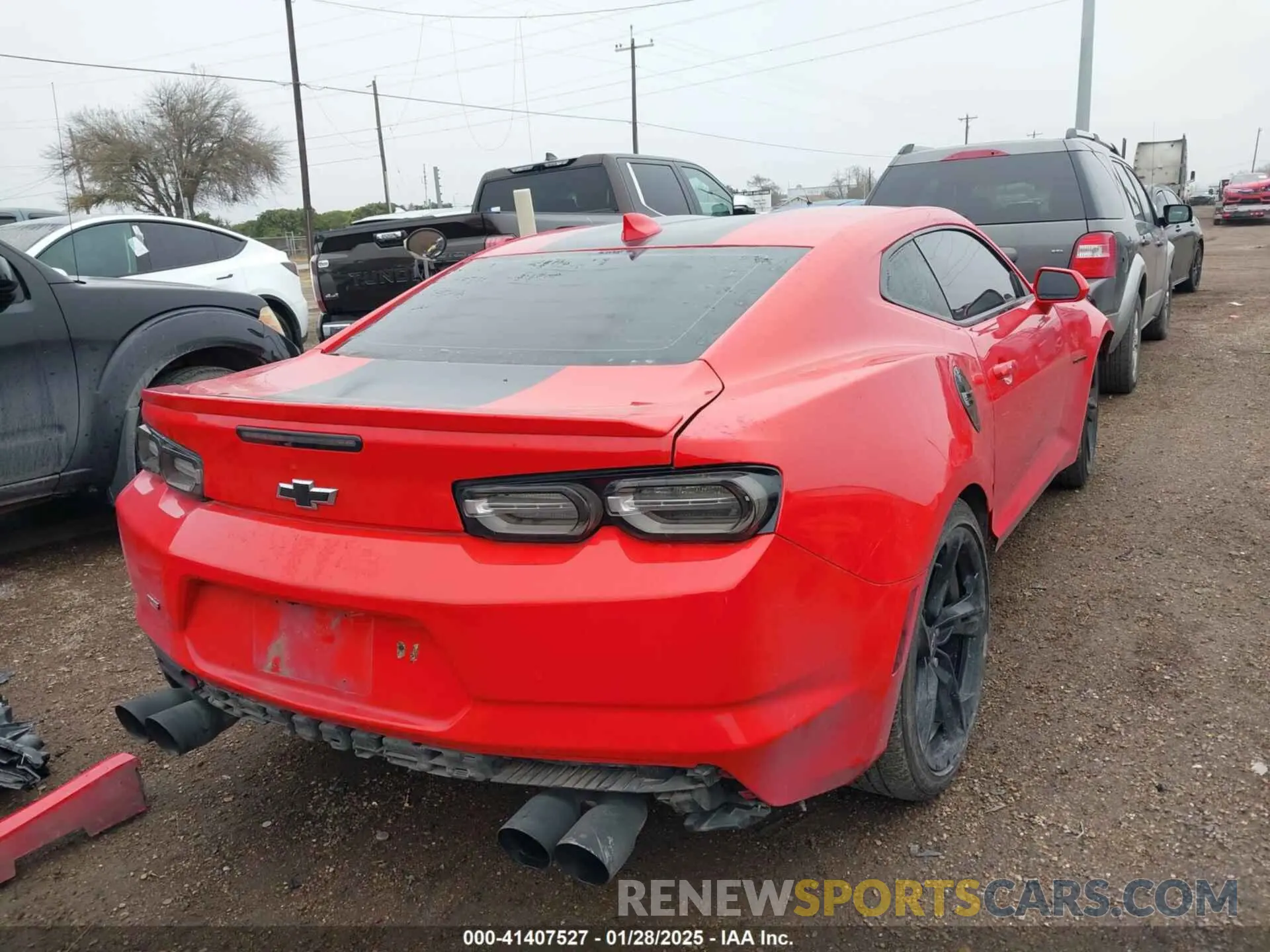 4 Фотография поврежденного автомобиля 1G1FB1RX0M0139568 CHEVROLET CAMARO 2021