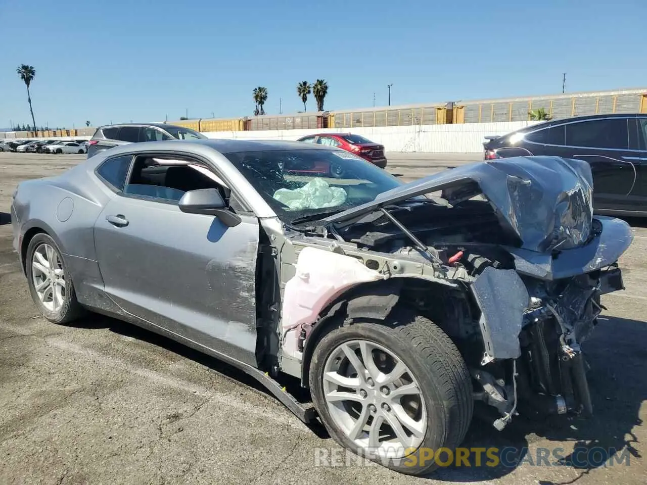 4 Photograph of a damaged car 1G1FB1RX0M0142714 CHEVROLET CAMARO 2021