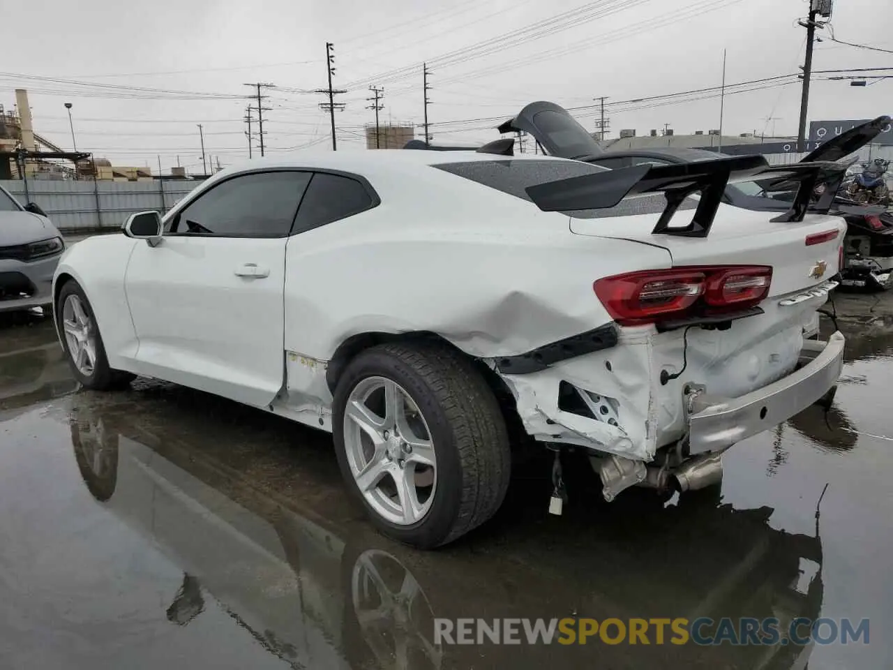 2 Photograph of a damaged car 1G1FB1RX5M0115797 CHEVROLET CAMARO 2021