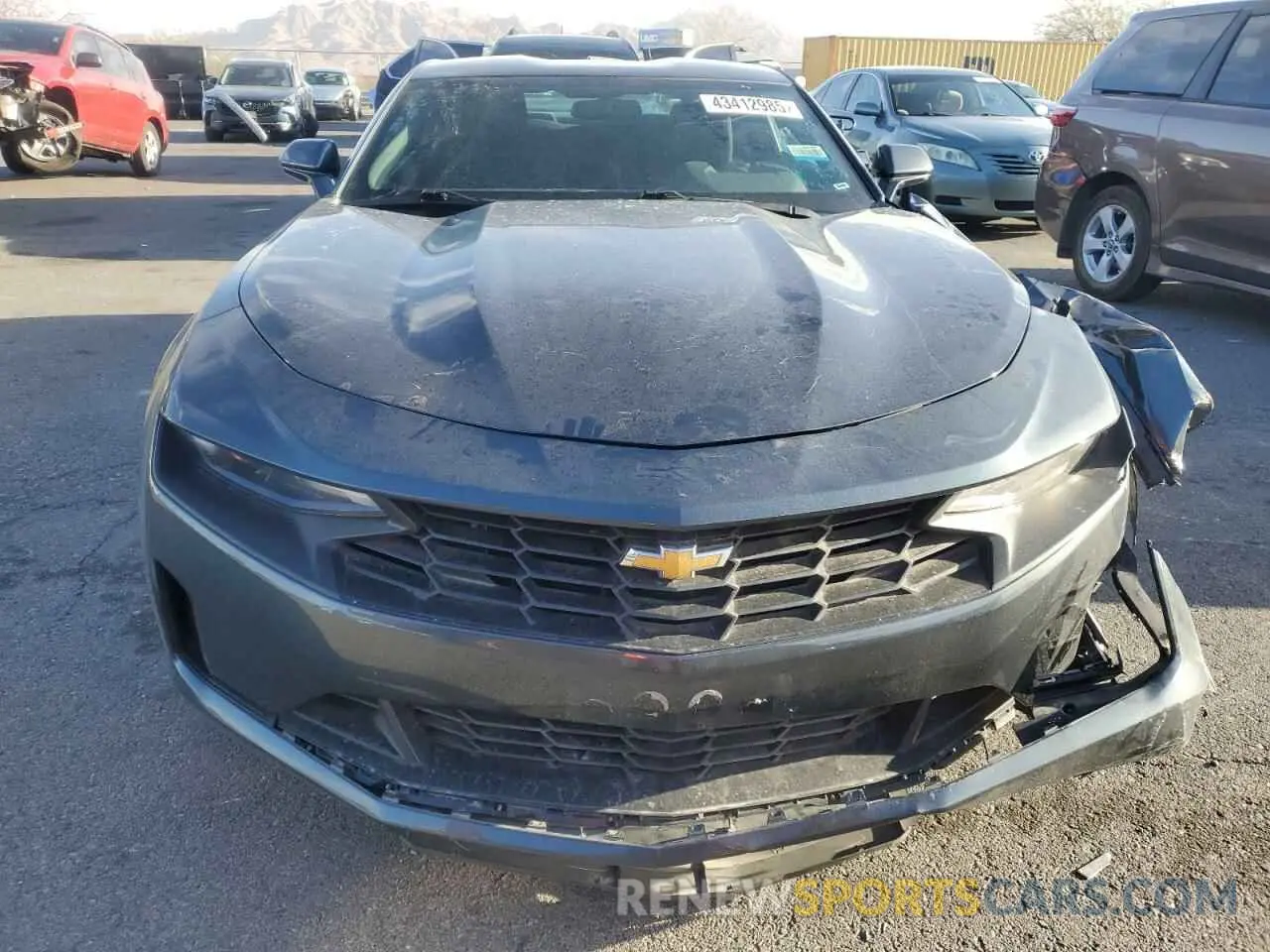 5 Photograph of a damaged car 1G1FB1RX6M0137372 CHEVROLET CAMARO 2021