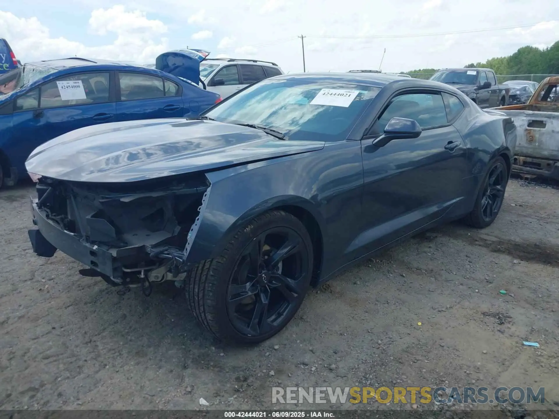 2 Фотография поврежденного автомобиля 1G1FB1RX8M0104325 CHEVROLET CAMARO 2021
