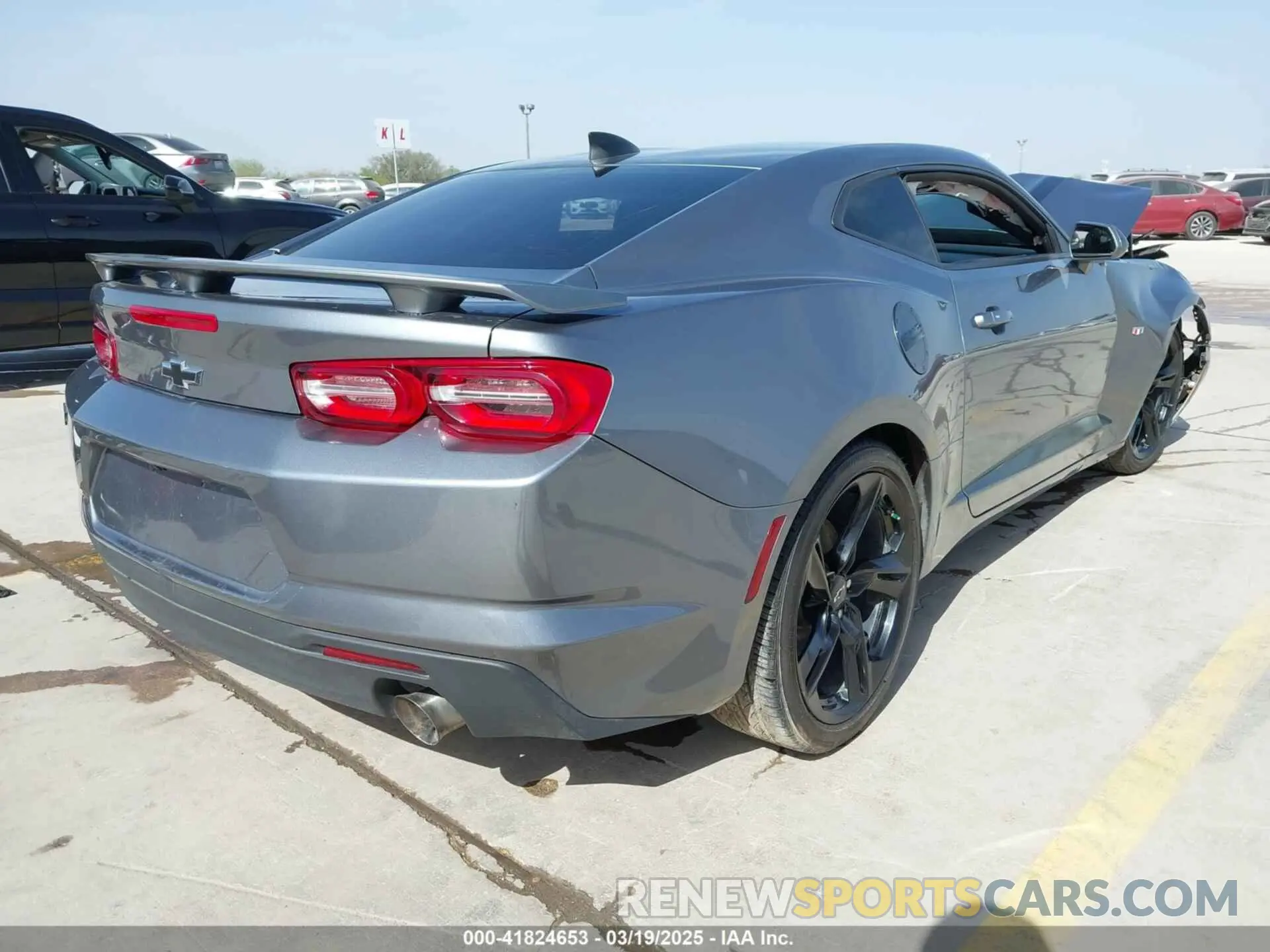 4 Photograph of a damaged car 1G1FB1RX9M0125698 CHEVROLET CAMARO 2021