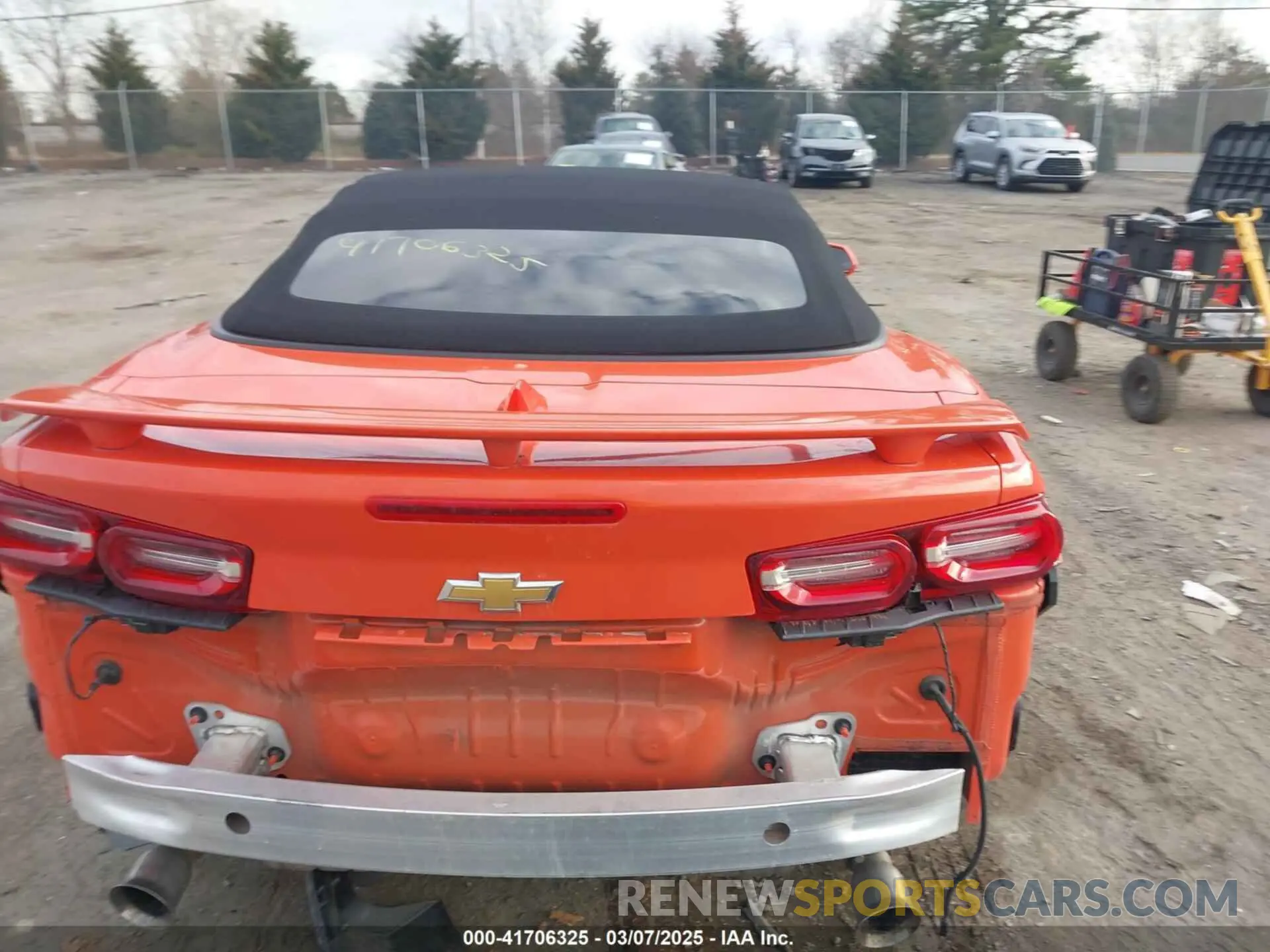 17 Фотография поврежденного автомобиля 1G1FB3DS8M0102338 CHEVROLET CAMARO 2021