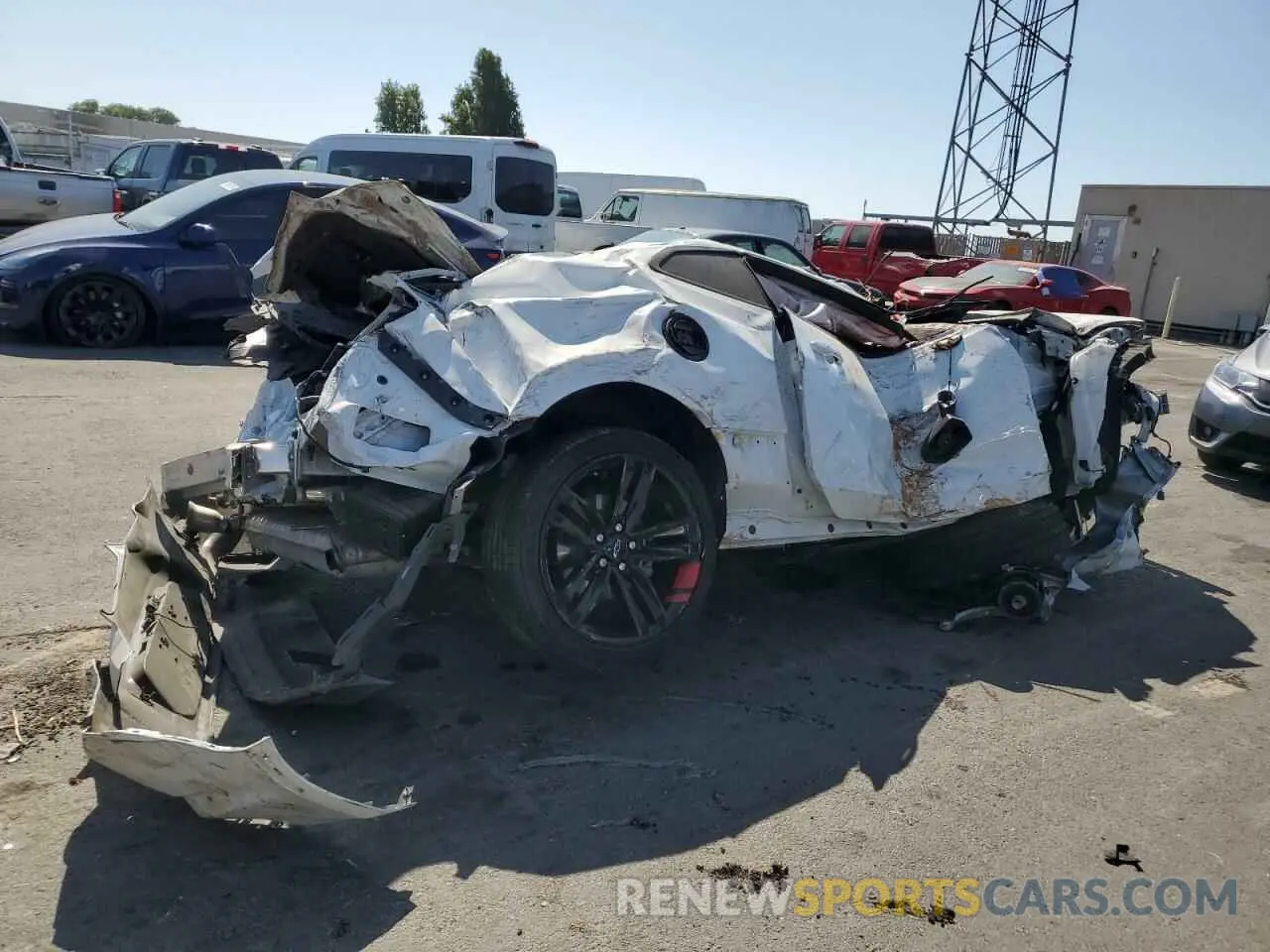 3 Фотография поврежденного автомобиля 1G1FD1RS2M0137044 CHEVROLET CAMARO 2021