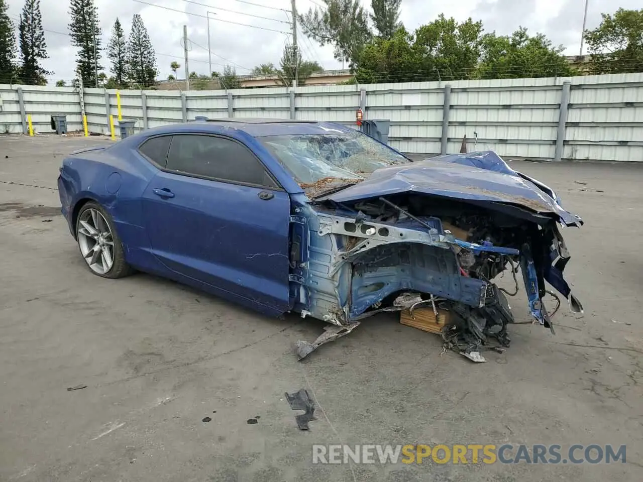 4 Photograph of a damaged car 1G1FD1RS3M0108989 CHEVROLET CAMARO 2021