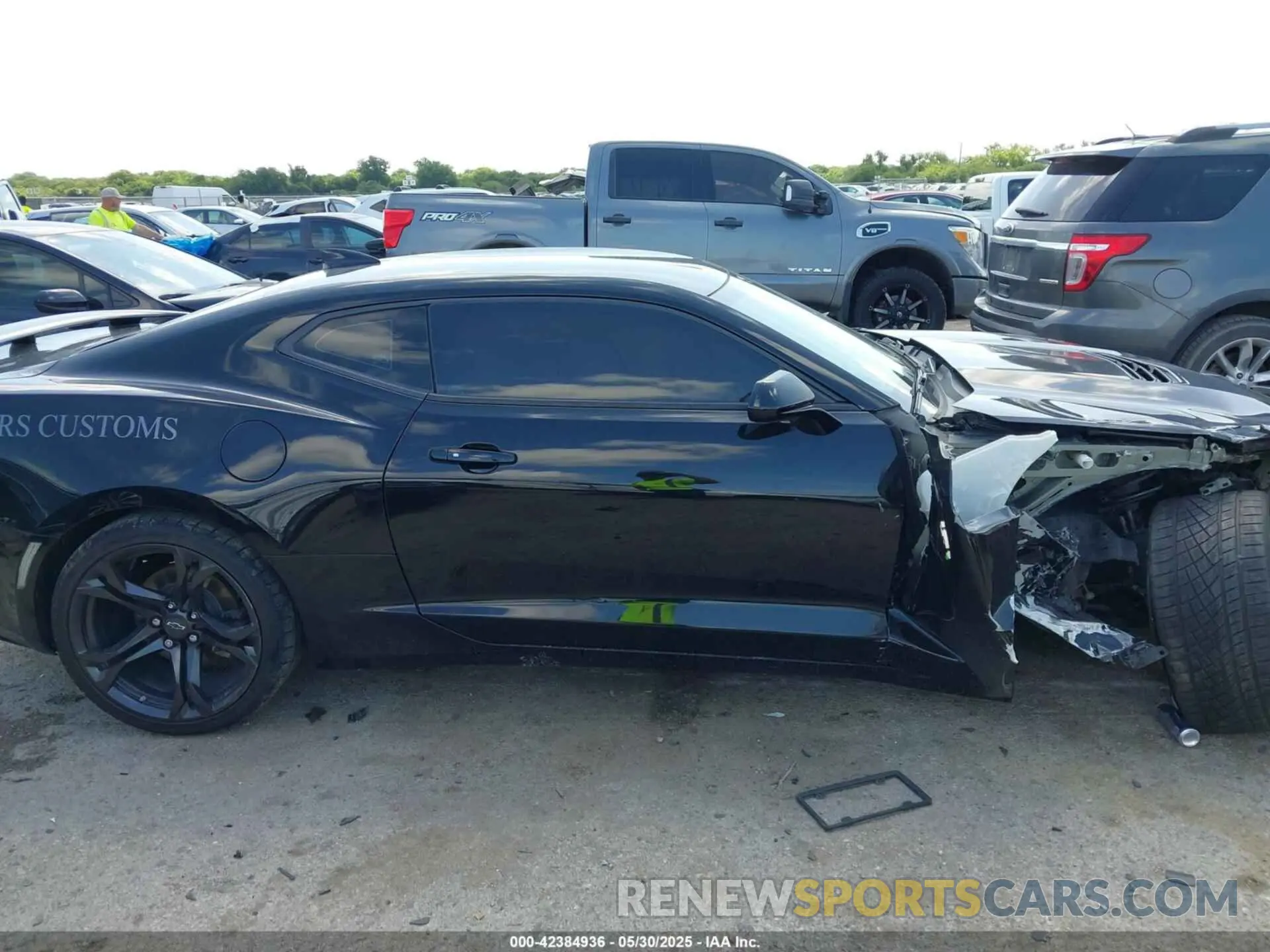 13 Фотография поврежденного автомобиля 1G1FE1R70M0117464 CHEVROLET CAMARO 2021