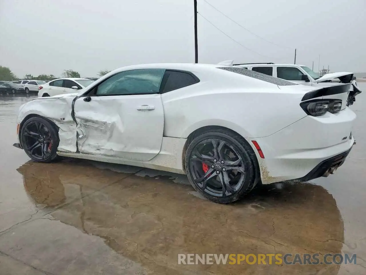 2 Фотография поврежденного автомобиля 1G1FE1R71M0126934 CHEVROLET CAMARO 2021