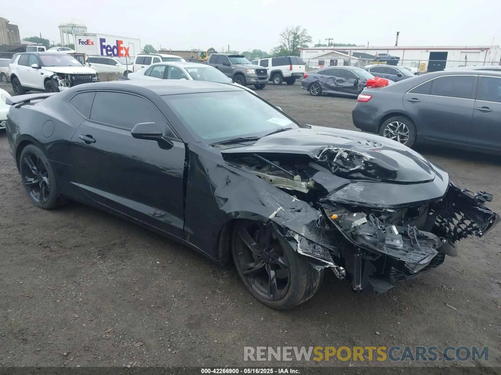 1 Фотография поврежденного автомобиля 1G1FE1R72M0100214 CHEVROLET CAMARO 2021