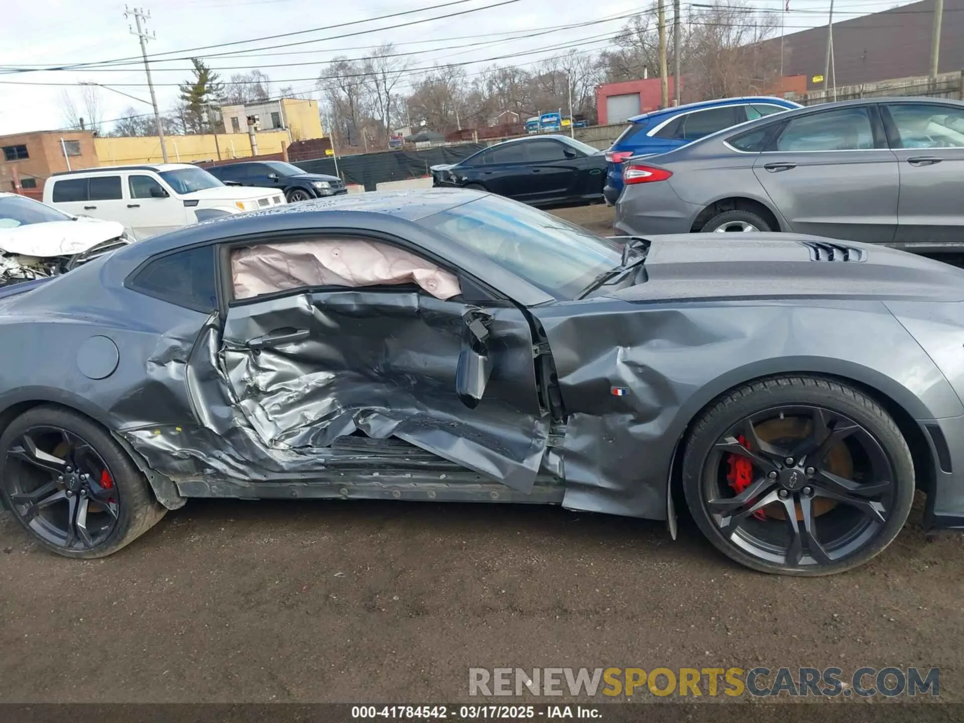 13 Фотография поврежденного автомобиля 1G1FF1R73M0103992 CHEVROLET CAMARO 2021