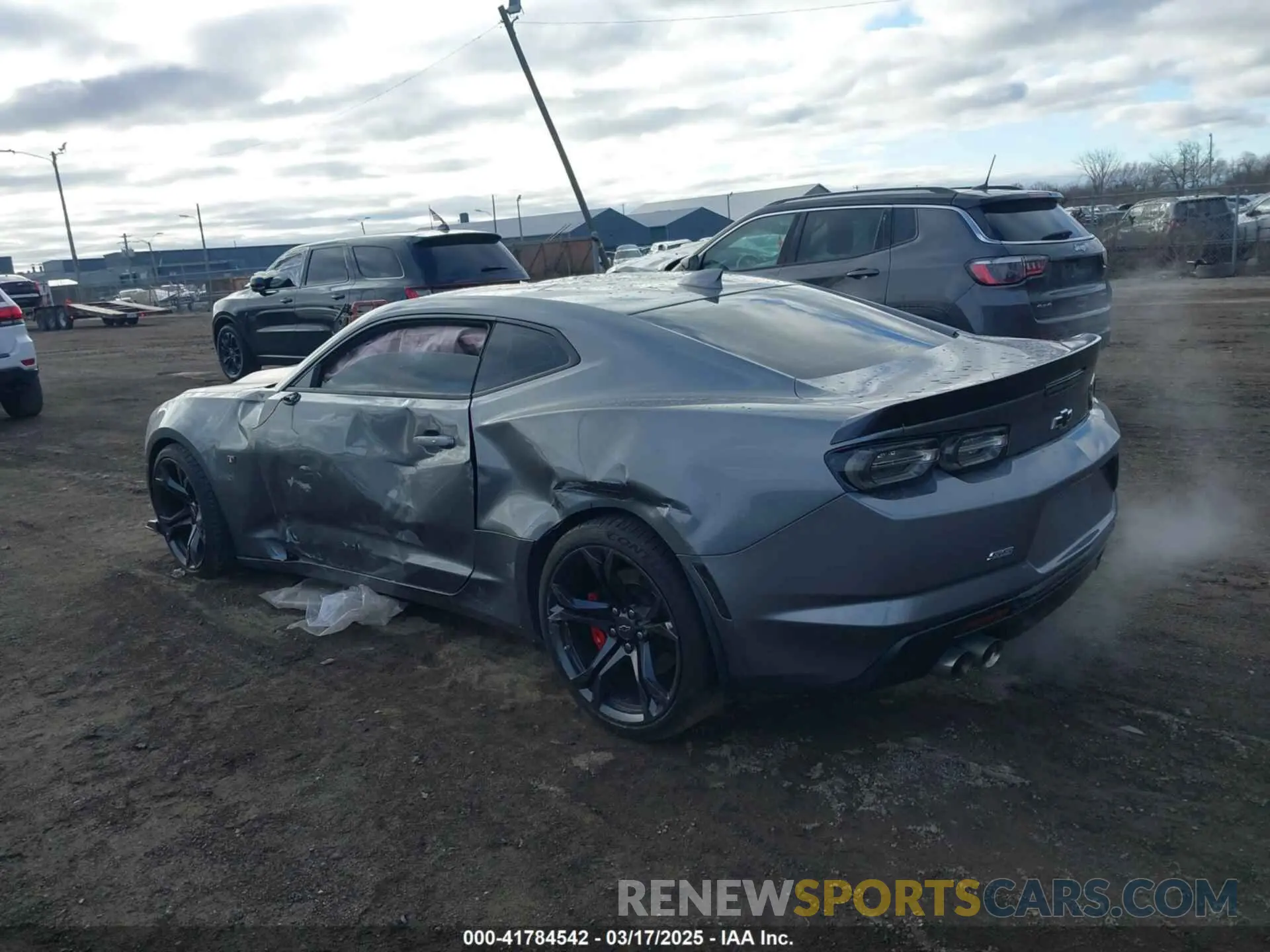3 Фотография поврежденного автомобиля 1G1FF1R73M0103992 CHEVROLET CAMARO 2021