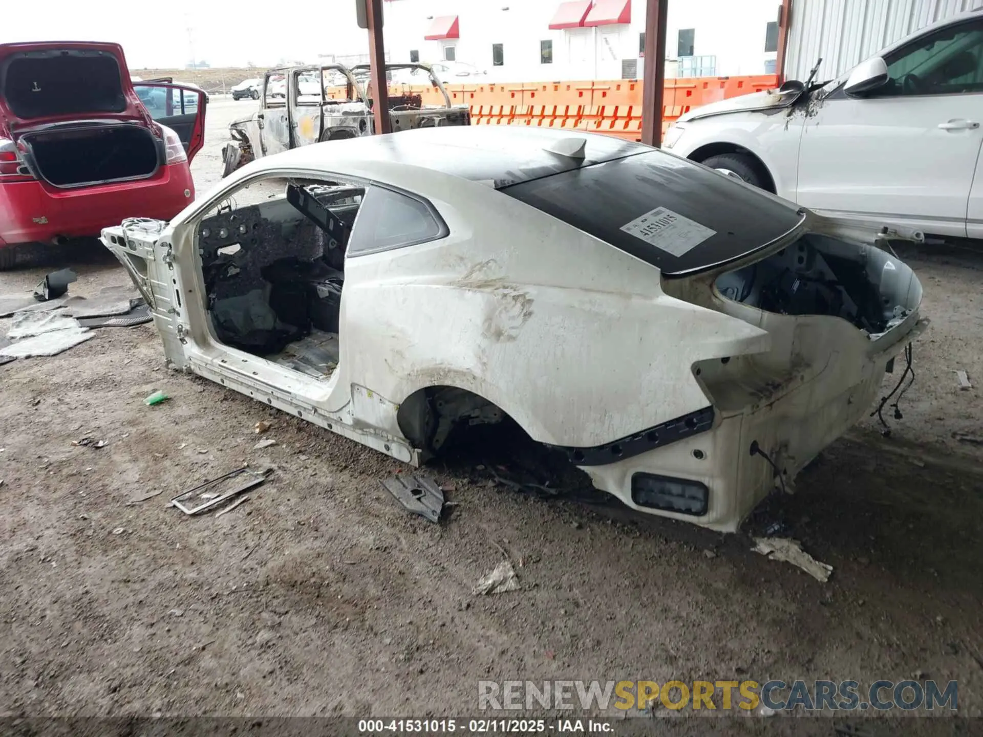 3 Фотография поврежденного автомобиля 1G1FF1R75M0138632 CHEVROLET CAMARO 2021