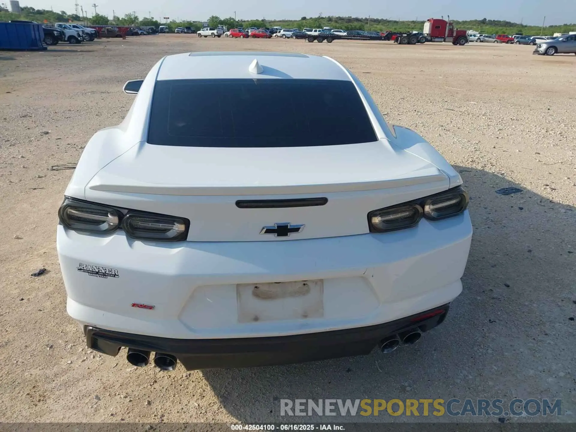 17 Фотография поврежденного автомобиля 1G1FF1R76M0138820 CHEVROLET CAMARO 2021