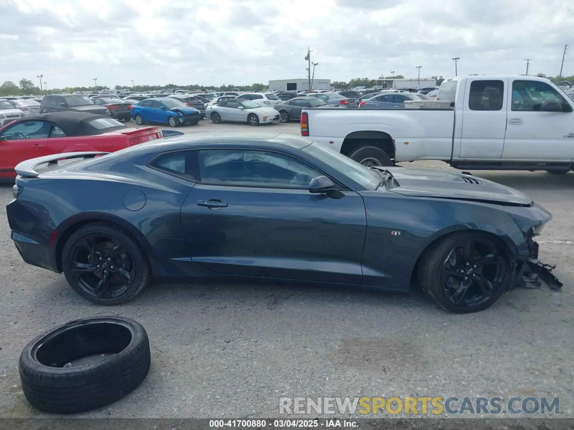 13 Photograph of a damaged car 1G1FF1R70N0134098 CHEVROLET CAMARO 2022