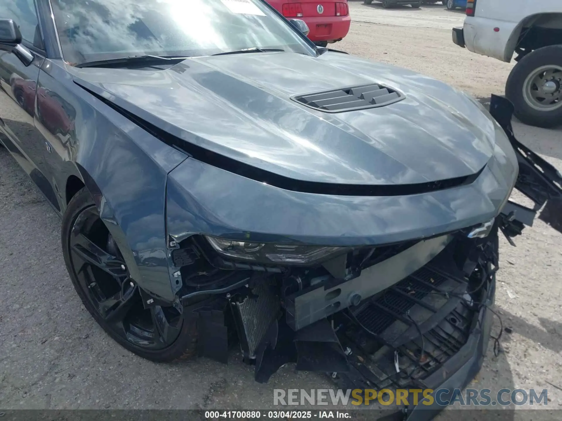 18 Photograph of a damaged car 1G1FF1R70N0134098 CHEVROLET CAMARO 2022