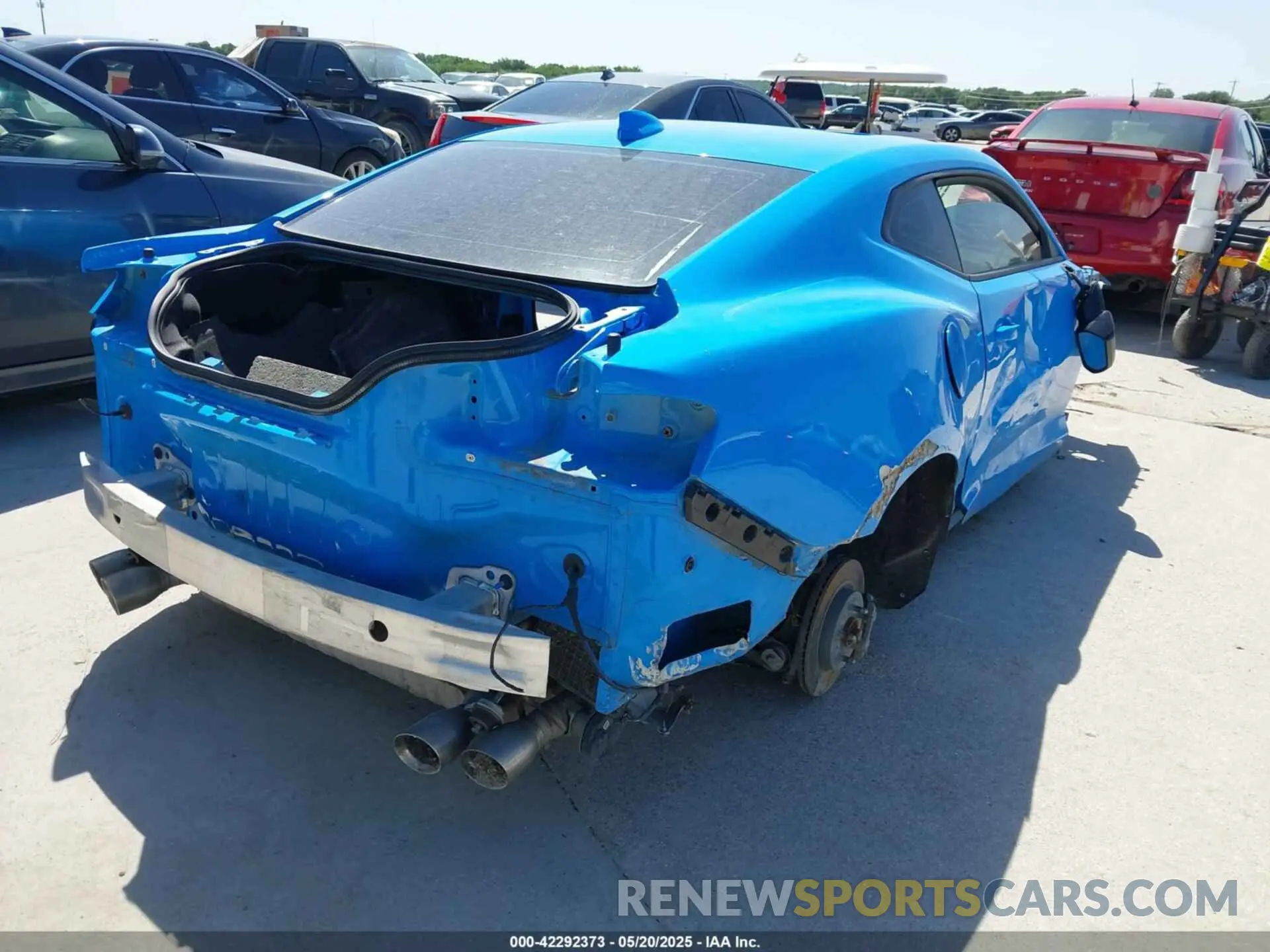 4 Photograph of a damaged car 1G1FF1R75N0128278 CHEVROLET CAMARO 2022