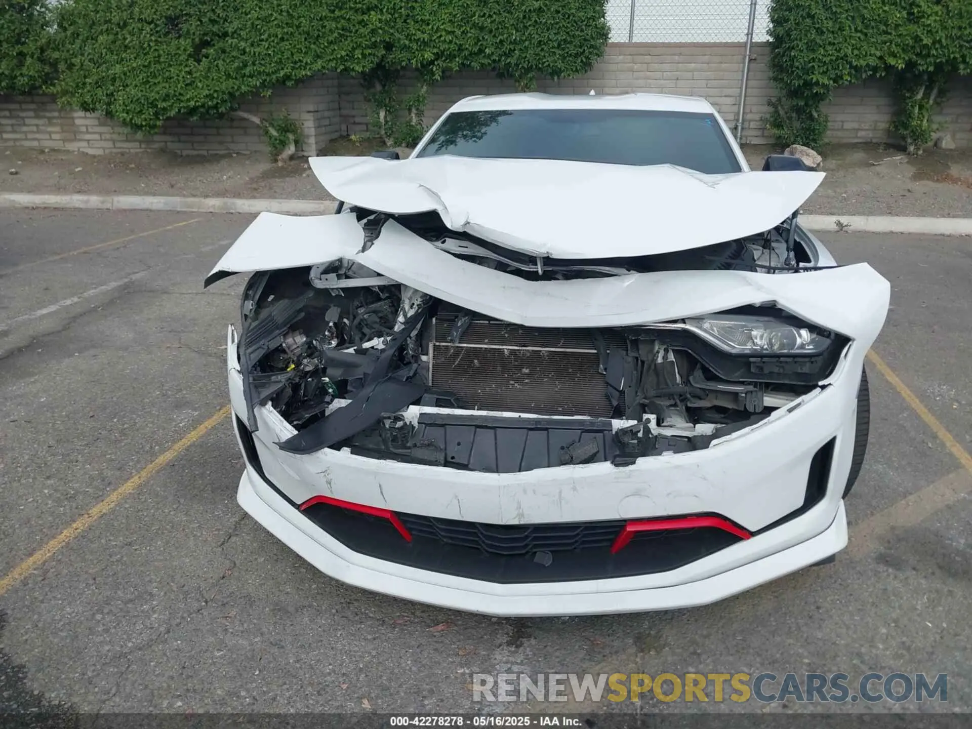 12 Photograph of a damaged car 1G1FF1R75N0132802 CHEVROLET CAMARO 2022