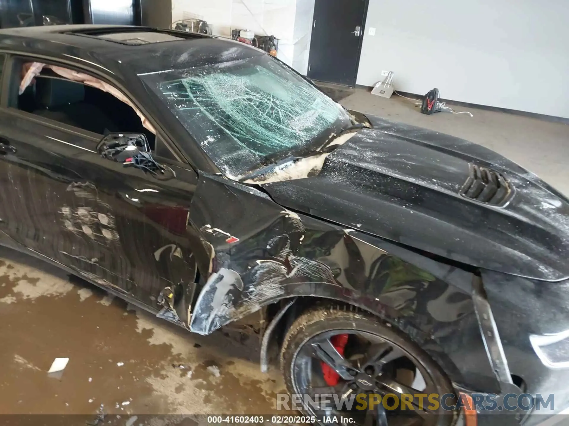 6 Photograph of a damaged car 1G1FF1R78N0112883 CHEVROLET CAMARO 2022