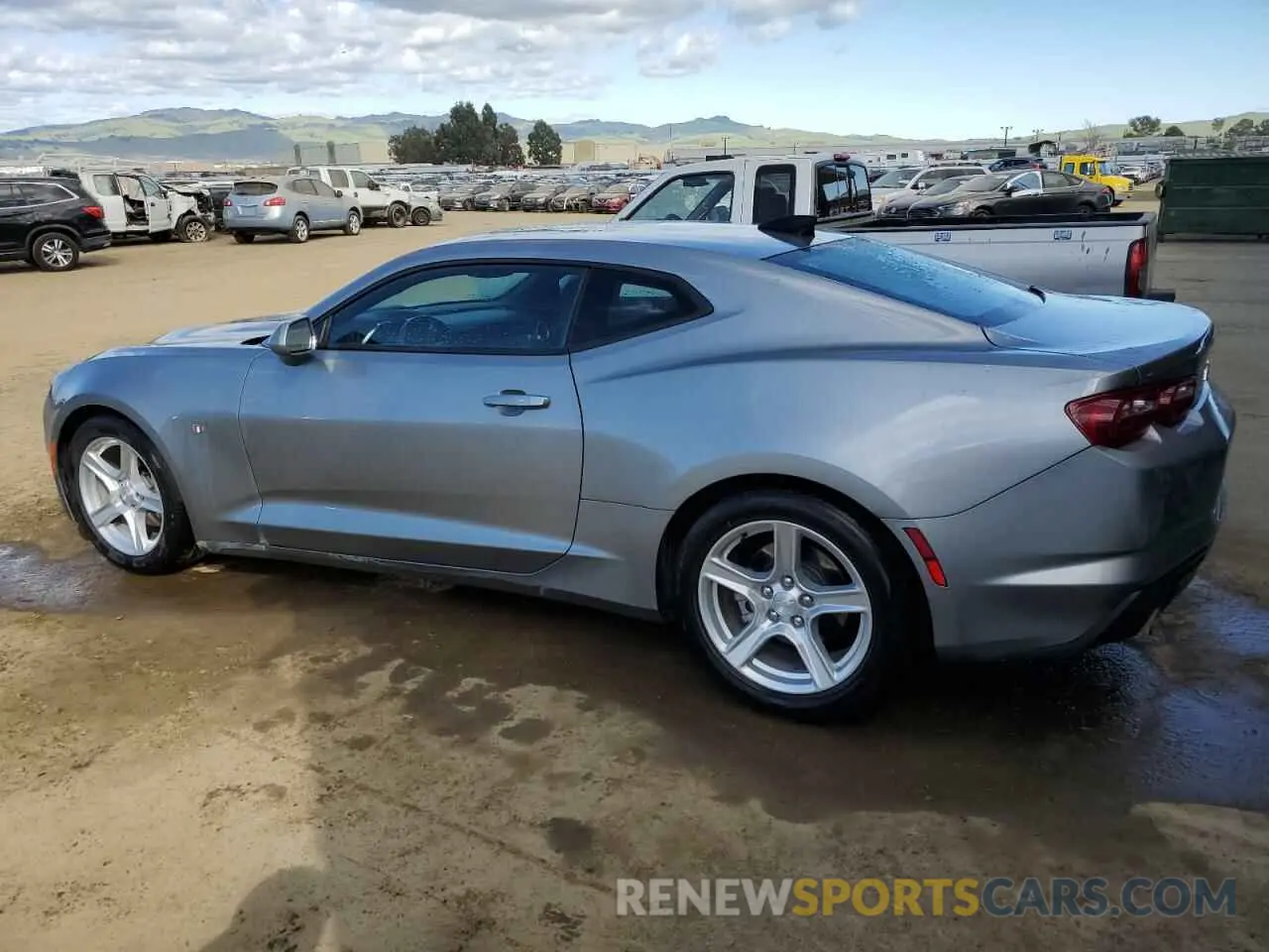 2 Фотография поврежденного автомобиля 1G1FB1RX5P0157858 CHEVROLET CAMARO 2023