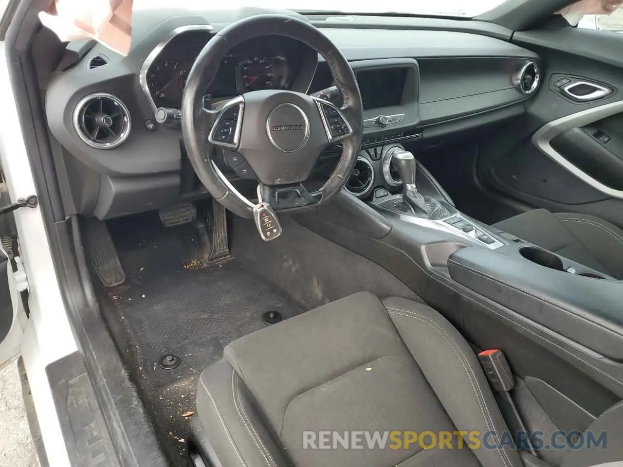8 Фотография поврежденного автомобиля 1G1FB1RX6P0156041 CHEVROLET CAMARO 2023