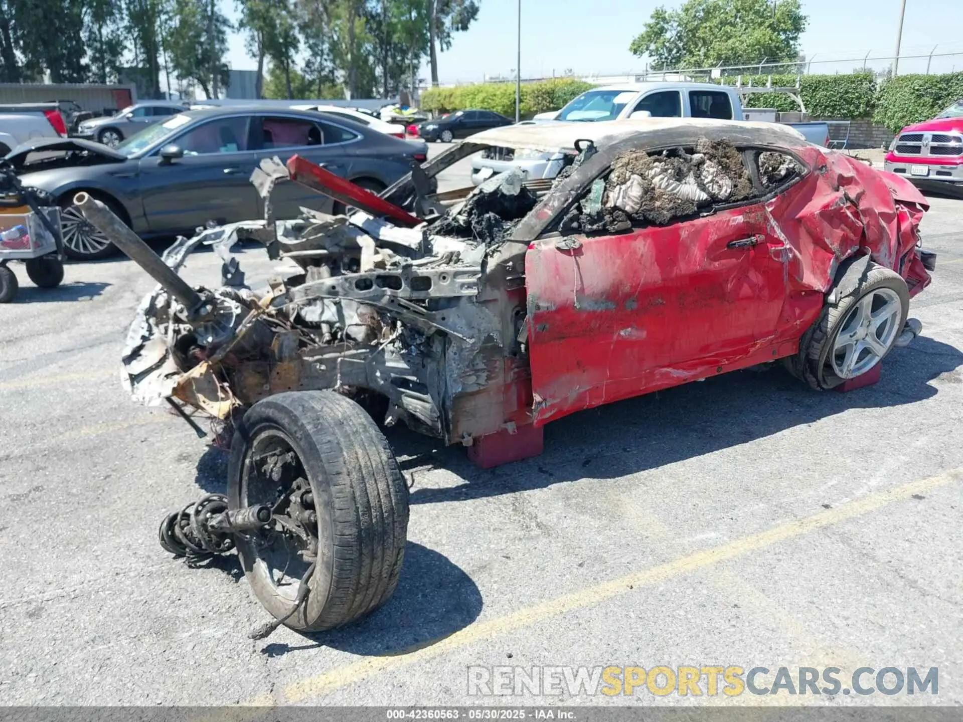 2 Photograph of a damaged car 1G1FB1RX8P0139967 CHEVROLET CAMARO 2023
