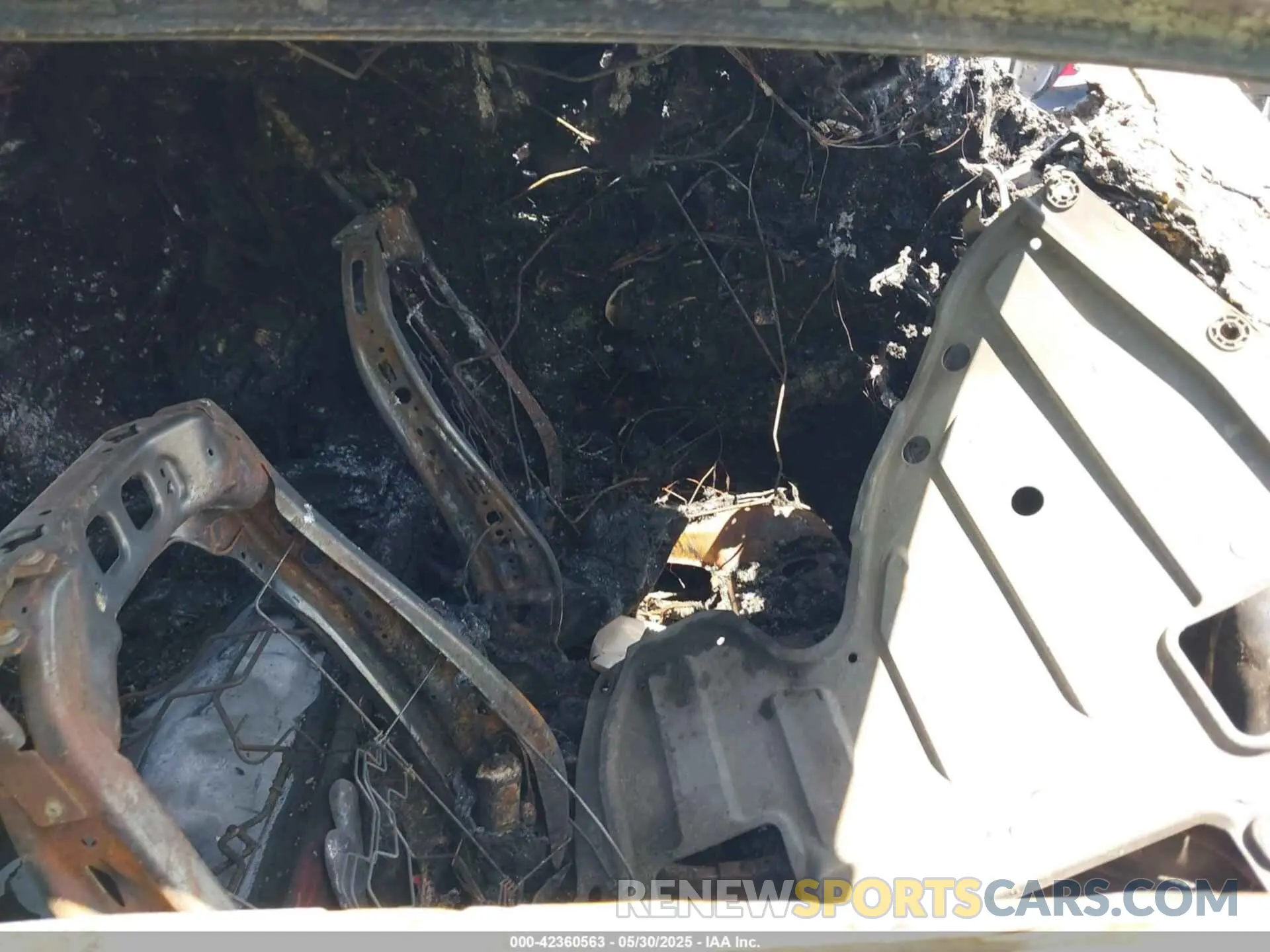 5 Photograph of a damaged car 1G1FB1RX8P0139967 CHEVROLET CAMARO 2023