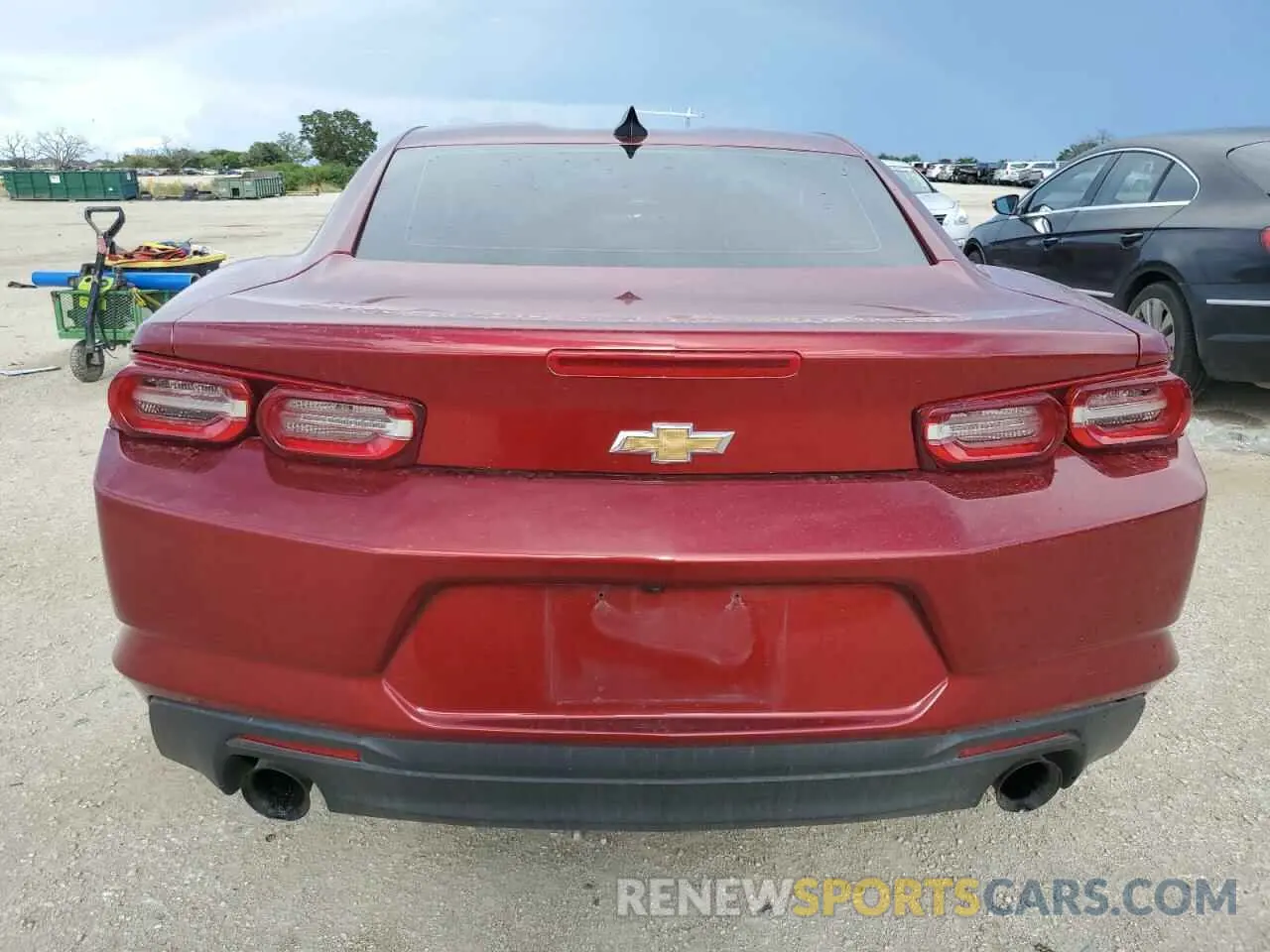 6 Photograph of a damaged car 1G1FB1RX8P0153674 CHEVROLET CAMARO 2023