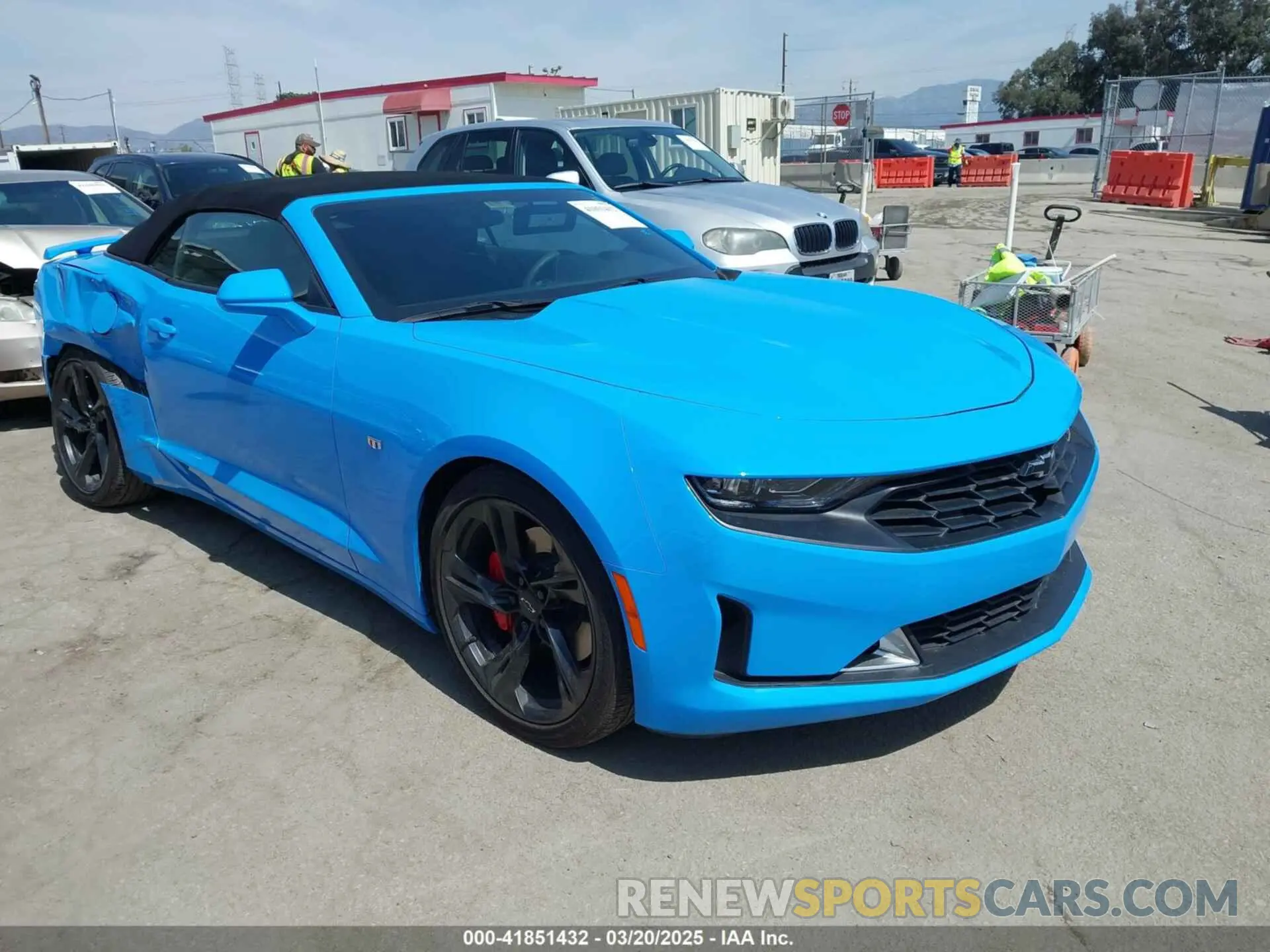 1 Фотография поврежденного автомобиля 1G1FB3DS5P0114158 CHEVROLET CAMARO 2023
