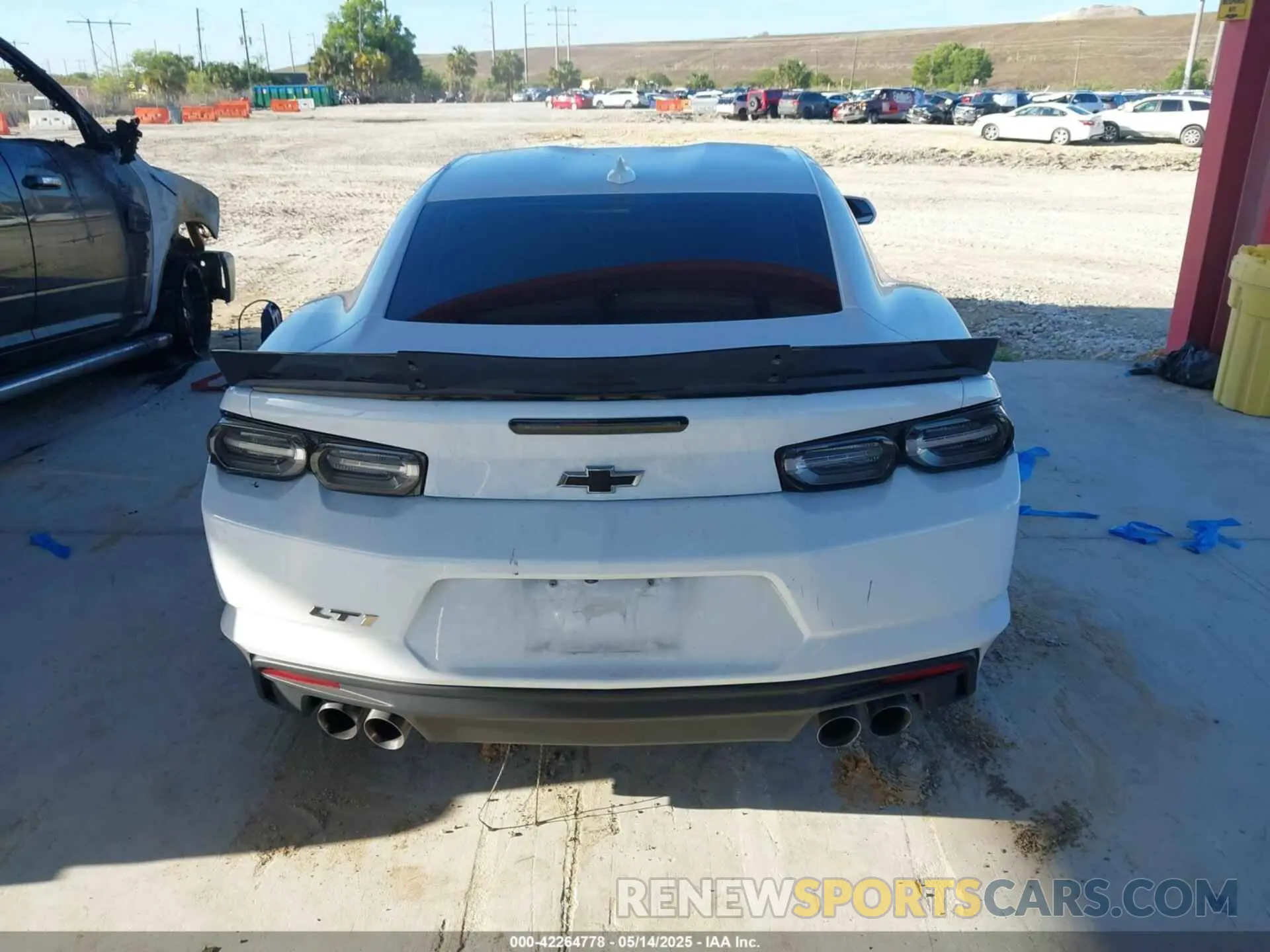 17 Photograph of a damaged car 1G1FF1R79P0160976 CHEVROLET CAMARO 2023