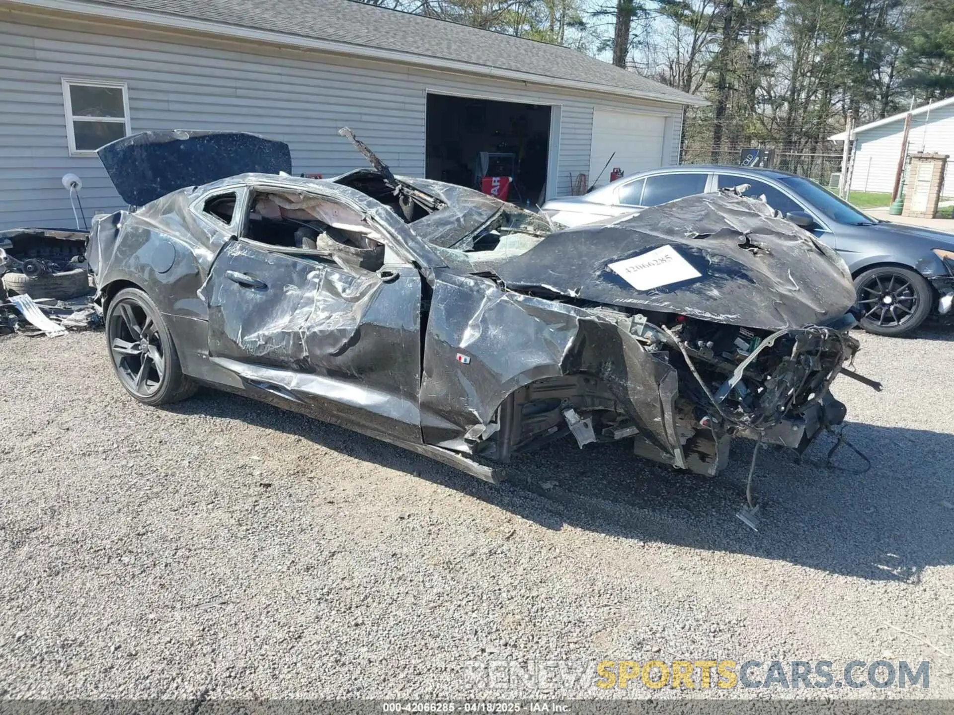 1 Фотография поврежденного автомобиля 1G1FB1RS6R0105971 CHEVROLET CAMARO 2024
