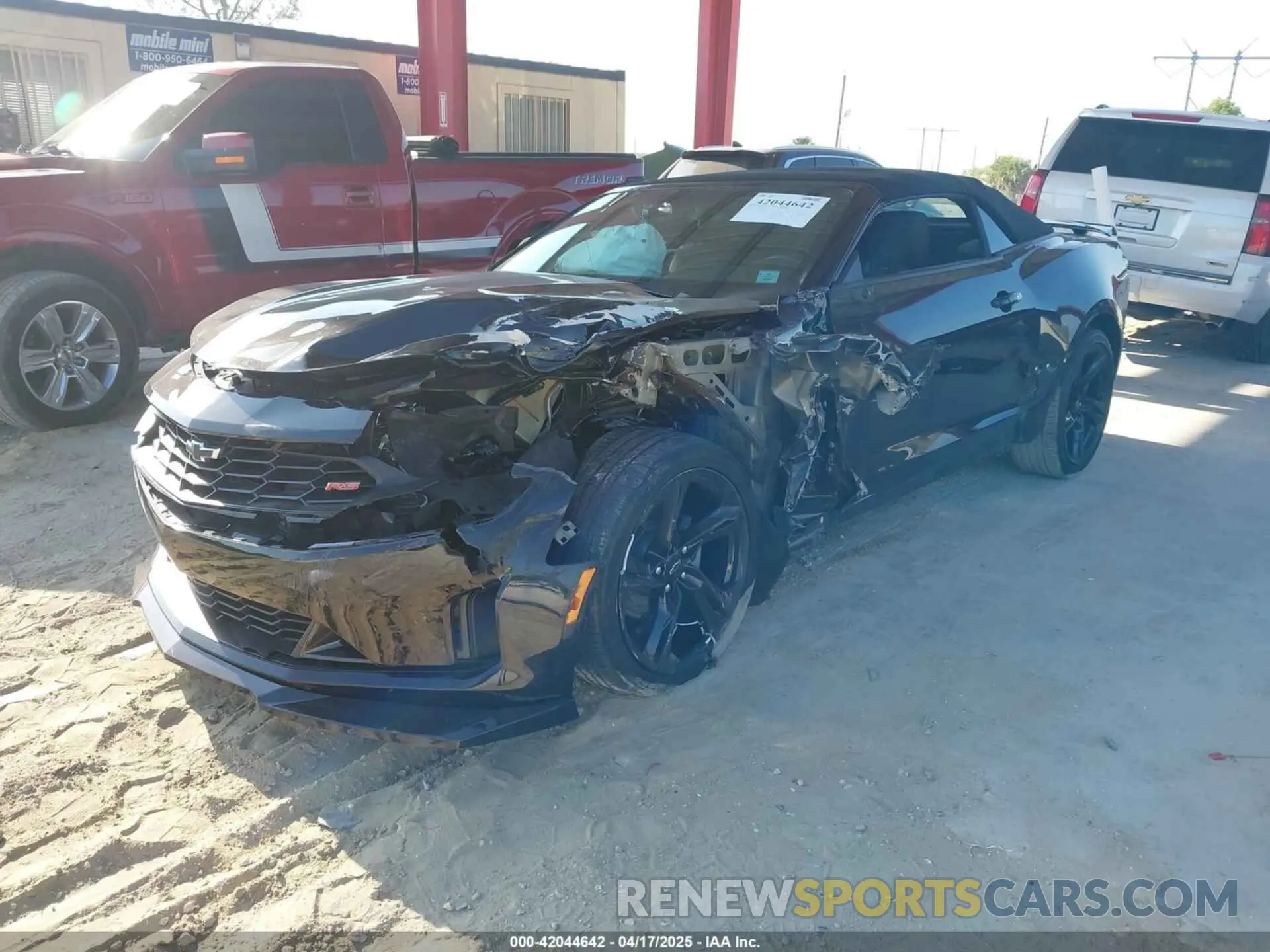 2 Фотография поврежденного автомобиля 1G1FB3DS5R0108864 CHEVROLET CAMARO 2024