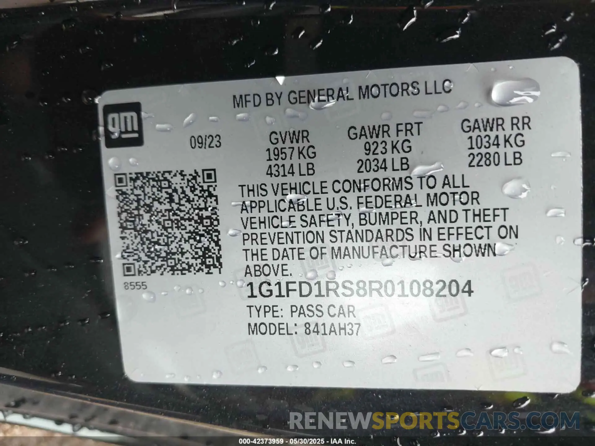 9 Photograph of a damaged car 1G1FD1RS8R0108204 CHEVROLET CAMARO 2024