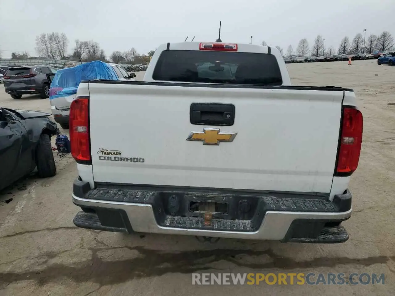 6 Photograph of a damaged car 1GCGSBEAXK1155111 CHEVROLET COLORADO 2019