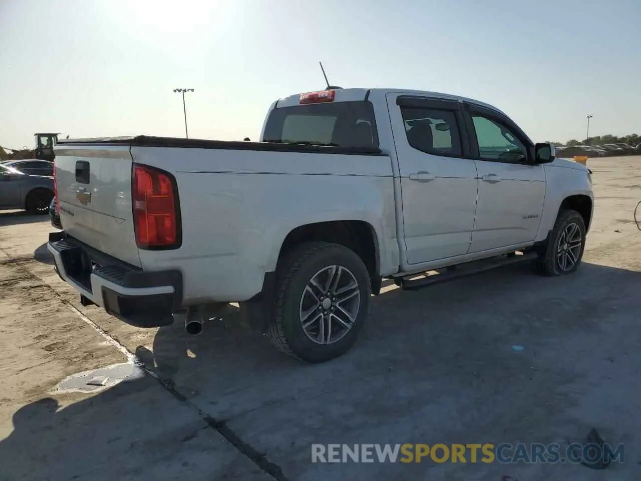 3 Photograph of a damaged car 1GCGSBEN2K1218432 CHEVROLET COLORADO 2019