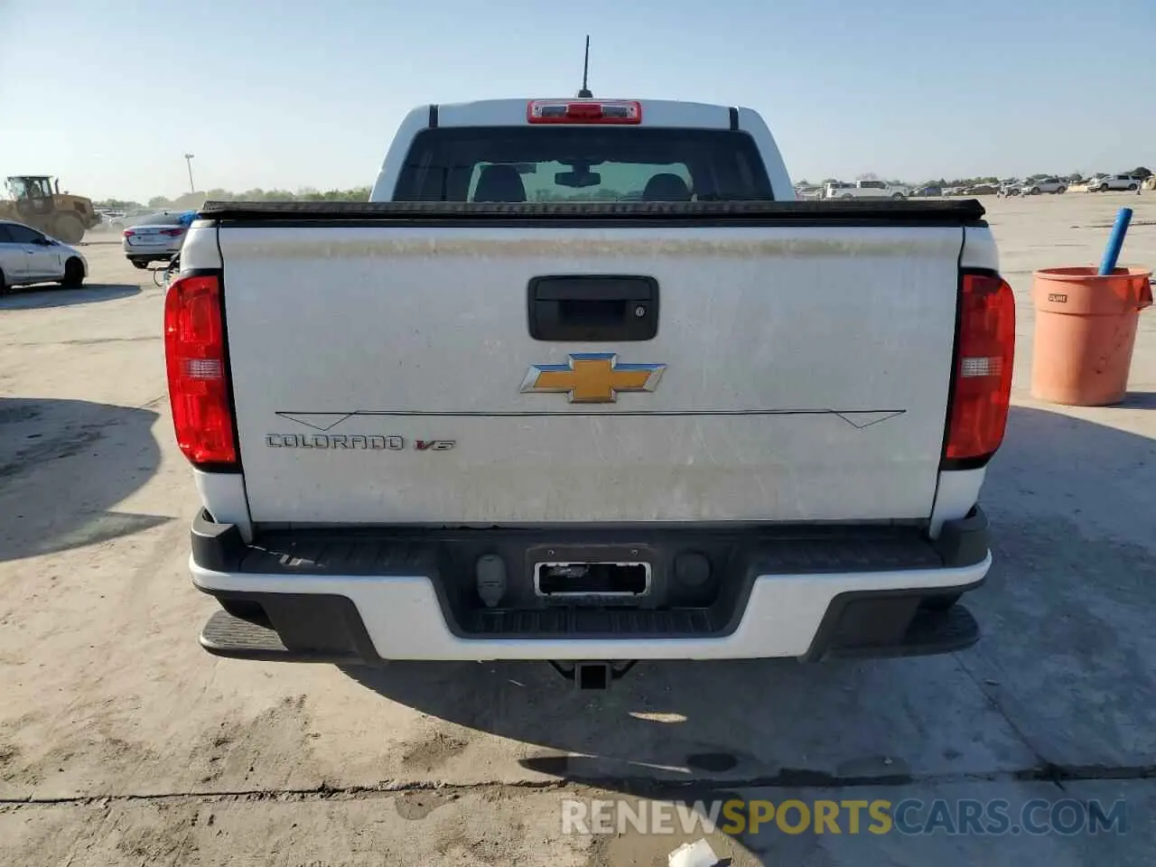 6 Photograph of a damaged car 1GCGSBEN2K1218432 CHEVROLET COLORADO 2019