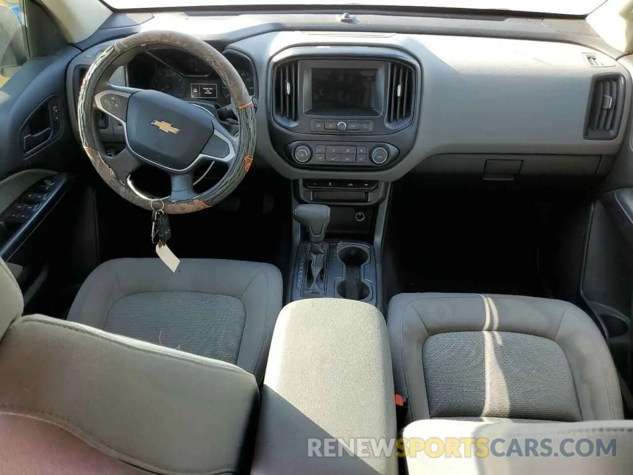 8 Photograph of a damaged car 1GCGSBEN2K1218432 CHEVROLET COLORADO 2019