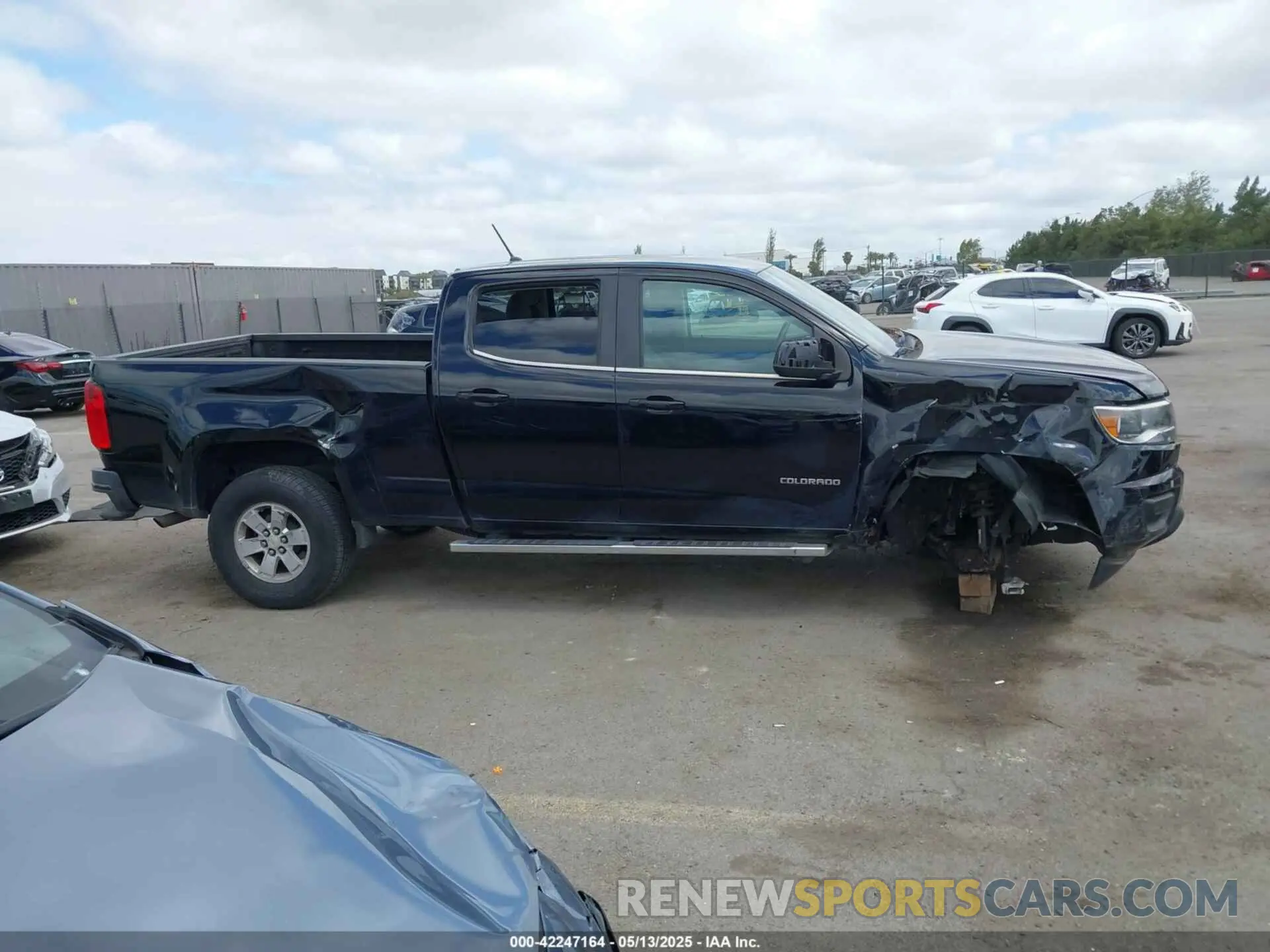 14 Фотография поврежденного автомобиля 1GCGSBEN6K1146263 CHEVROLET COLORADO 2019