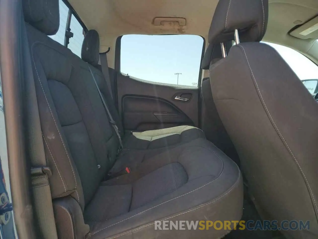 10 Photograph of a damaged car 1GCGSCEN1K1264596 CHEVROLET COLORADO 2019