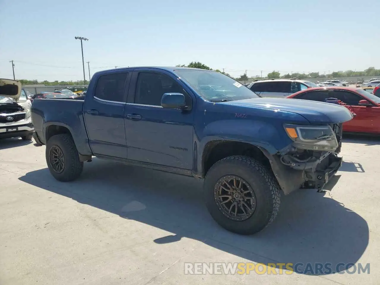 4 Photograph of a damaged car 1GCGSCEN1K1264596 CHEVROLET COLORADO 2019