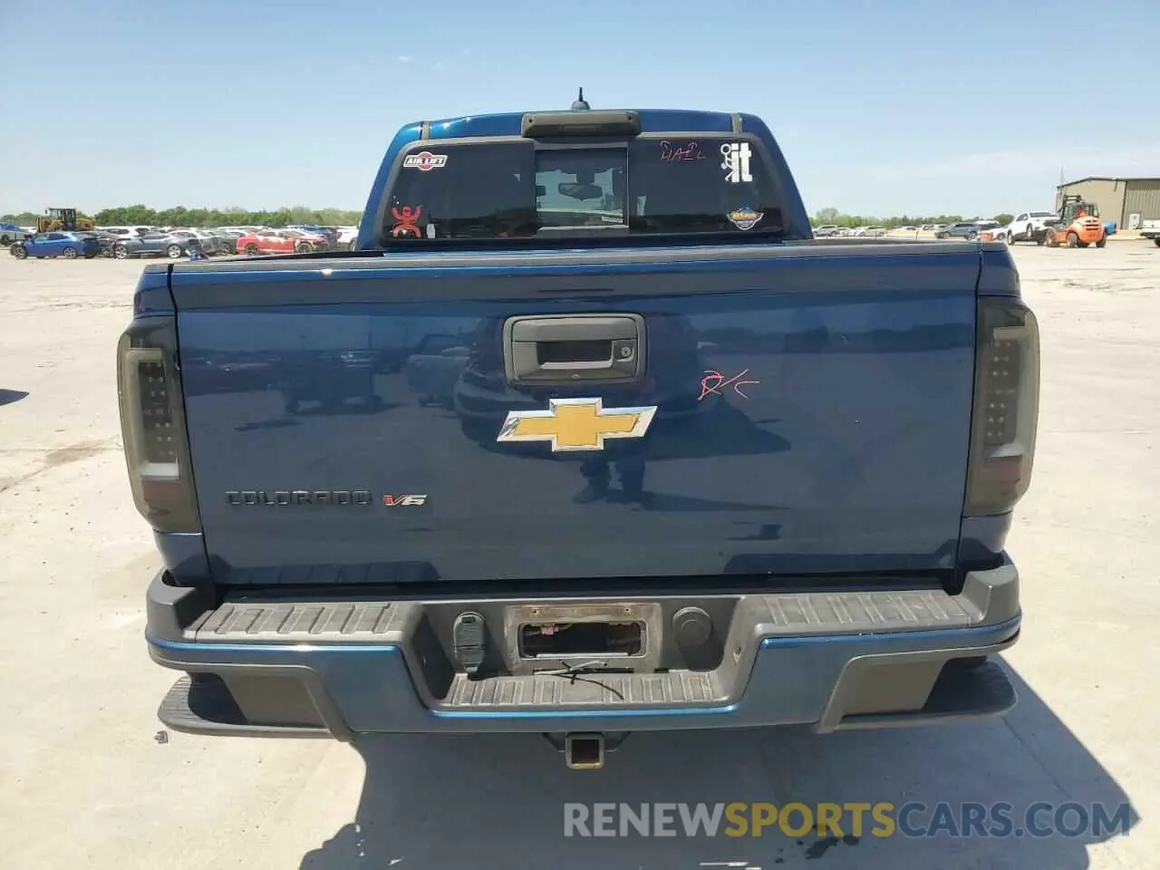 6 Photograph of a damaged car 1GCGSCEN1K1264596 CHEVROLET COLORADO 2019
