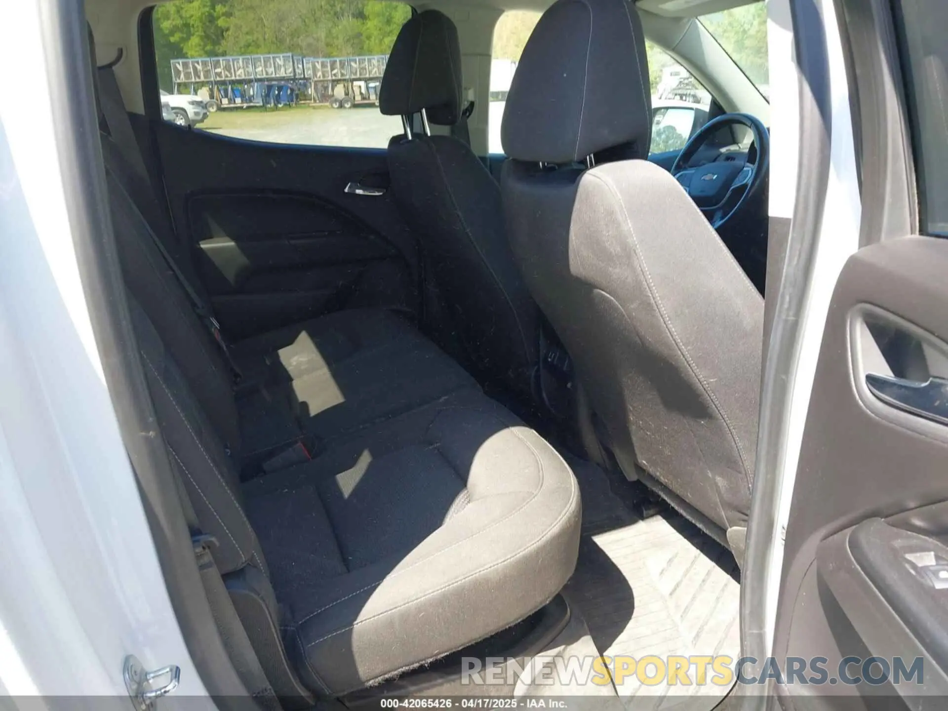 8 Фотография поврежденного автомобиля 1GCGSCEN6K1124642 CHEVROLET COLORADO 2019