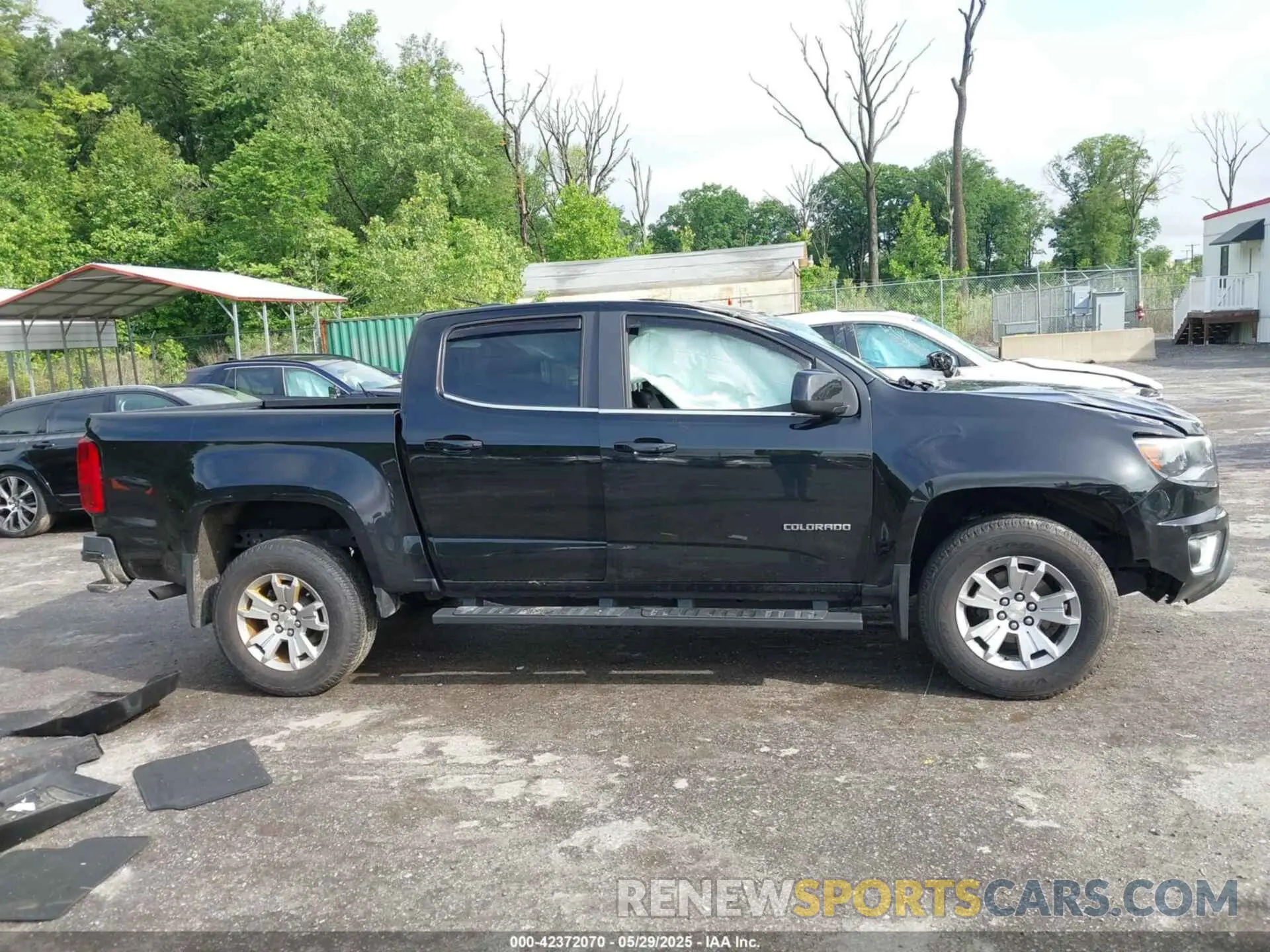 13 Photograph of a damaged car 1GCGSCEN9K1334667 CHEVROLET COLORADO 2019