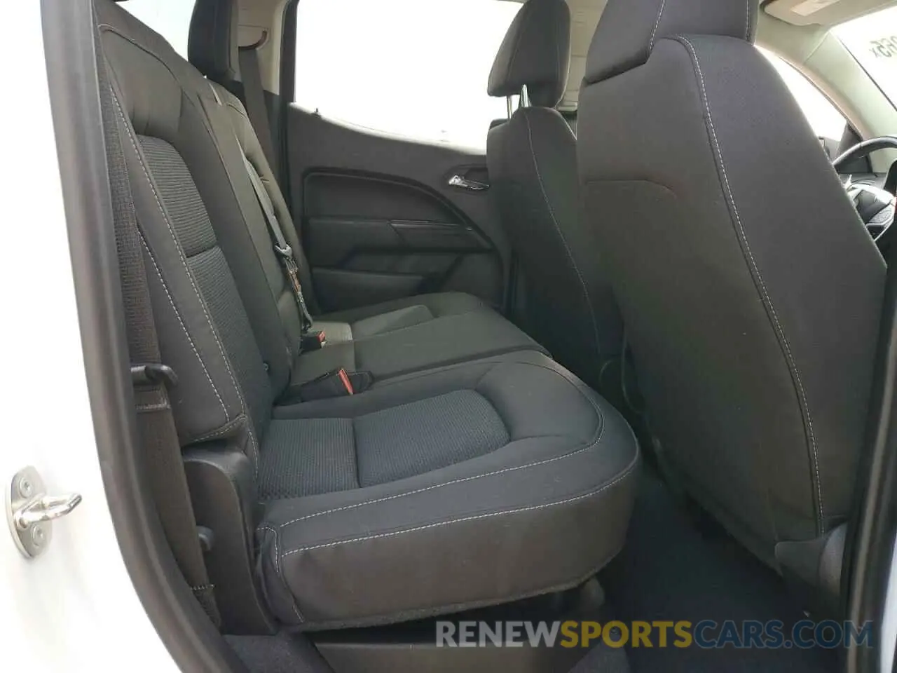 10 Photograph of a damaged car 1GCGSCENXK1210441 CHEVROLET COLORADO 2019