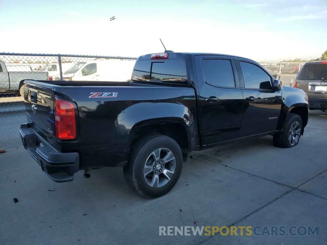 3 Photograph of a damaged car 1GCGSDEN1K1314774 CHEVROLET COLORADO 2019