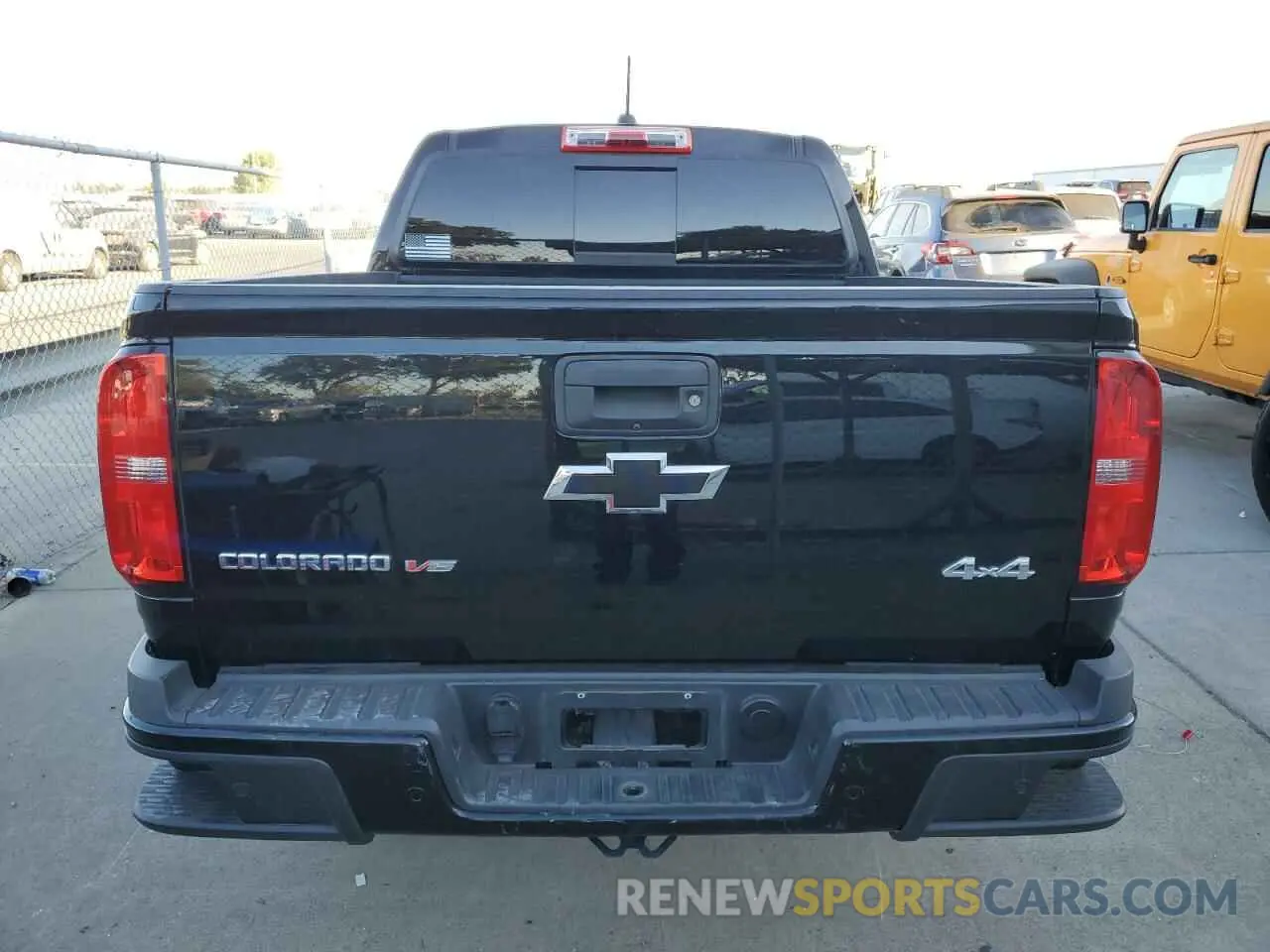 6 Photograph of a damaged car 1GCGSDEN1K1314774 CHEVROLET COLORADO 2019
