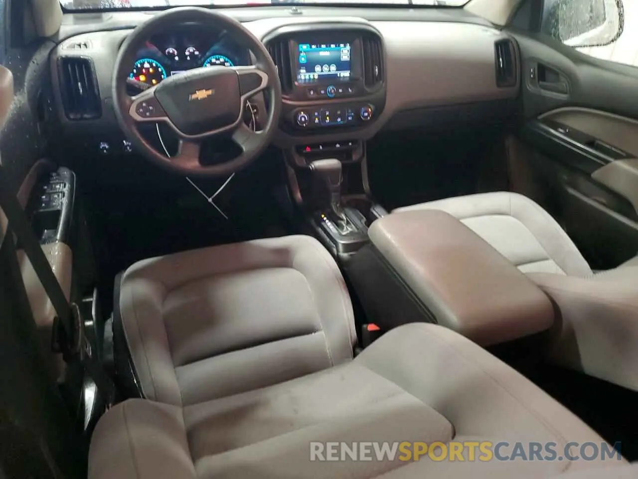 8 Photograph of a damaged car 1GCGTBEN7K1109879 CHEVROLET COLORADO 2019